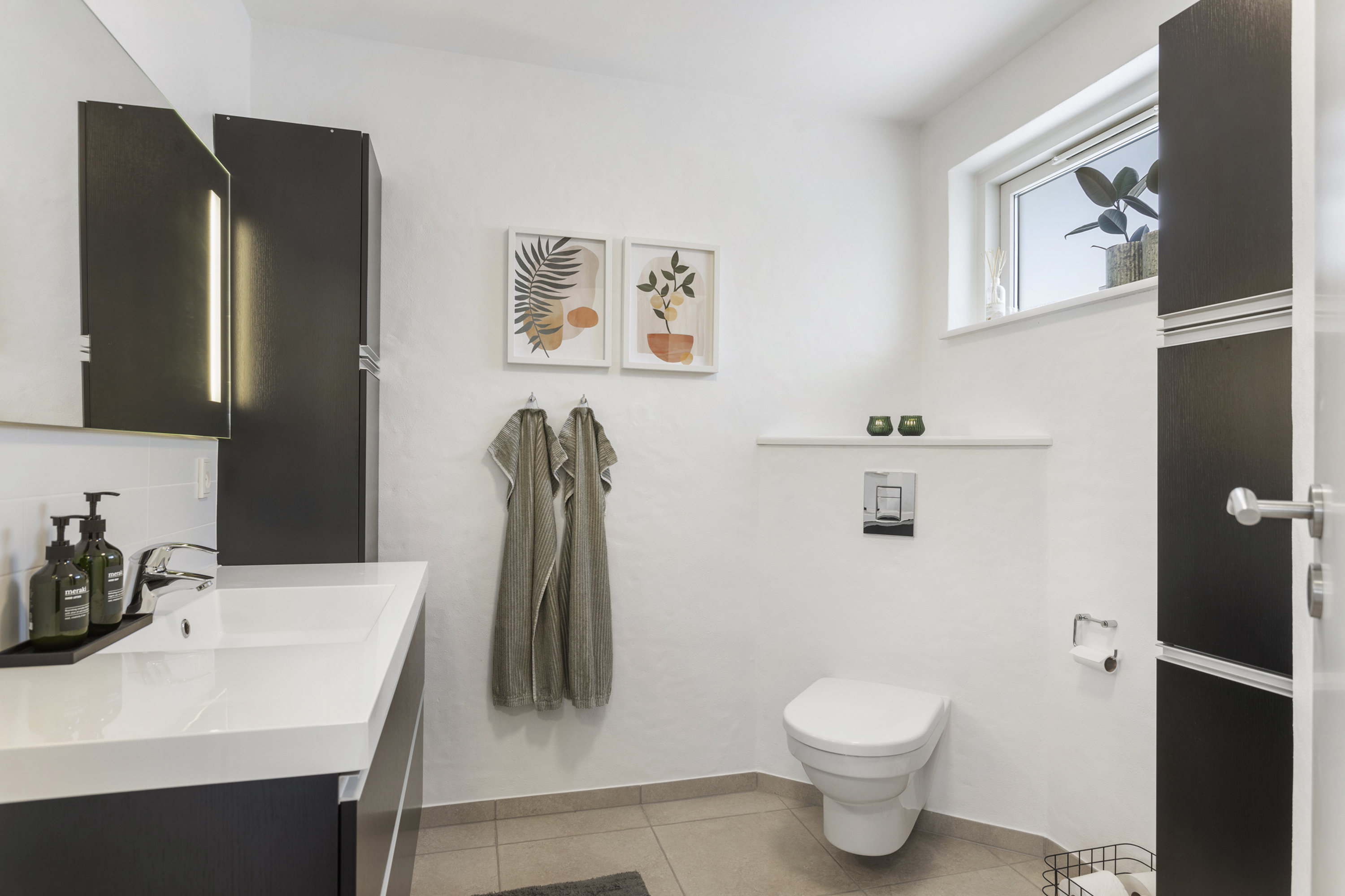 Fremhævet badeværelse billede i fuldskærmstilstand. Billede af Skjoldsgade 26, 9700 Brønderslev