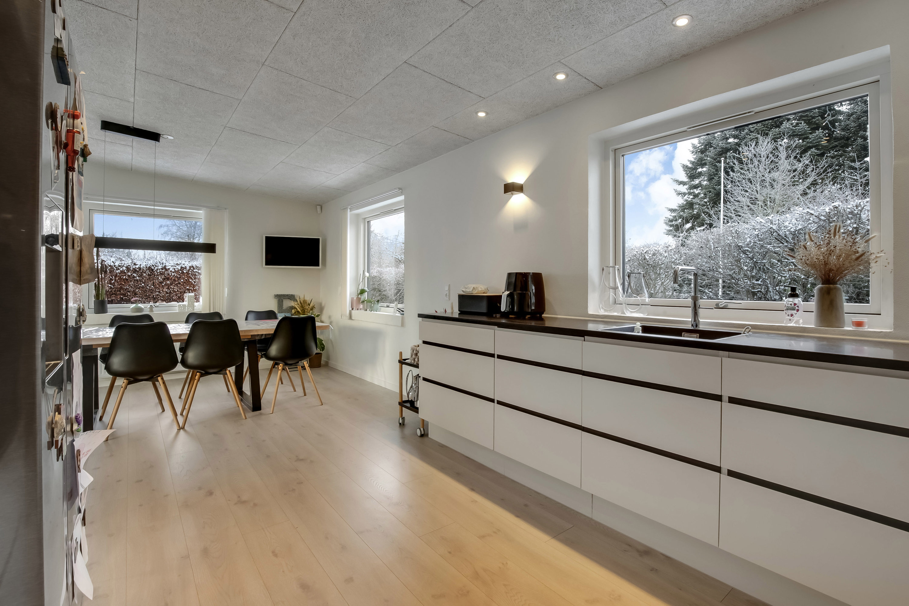 Fremhævet  billede i fuldskærmstilstand. Billede af Østervej 12A, 8544 Mørke