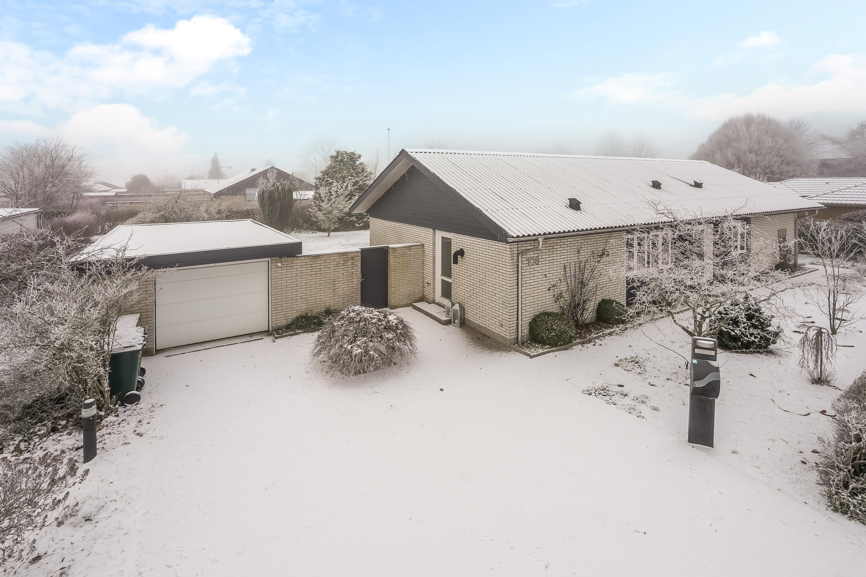 Fremhævet ejendommen billede i fuldskærmstilstand. Billede af Egevænget 108, 7190 Billund