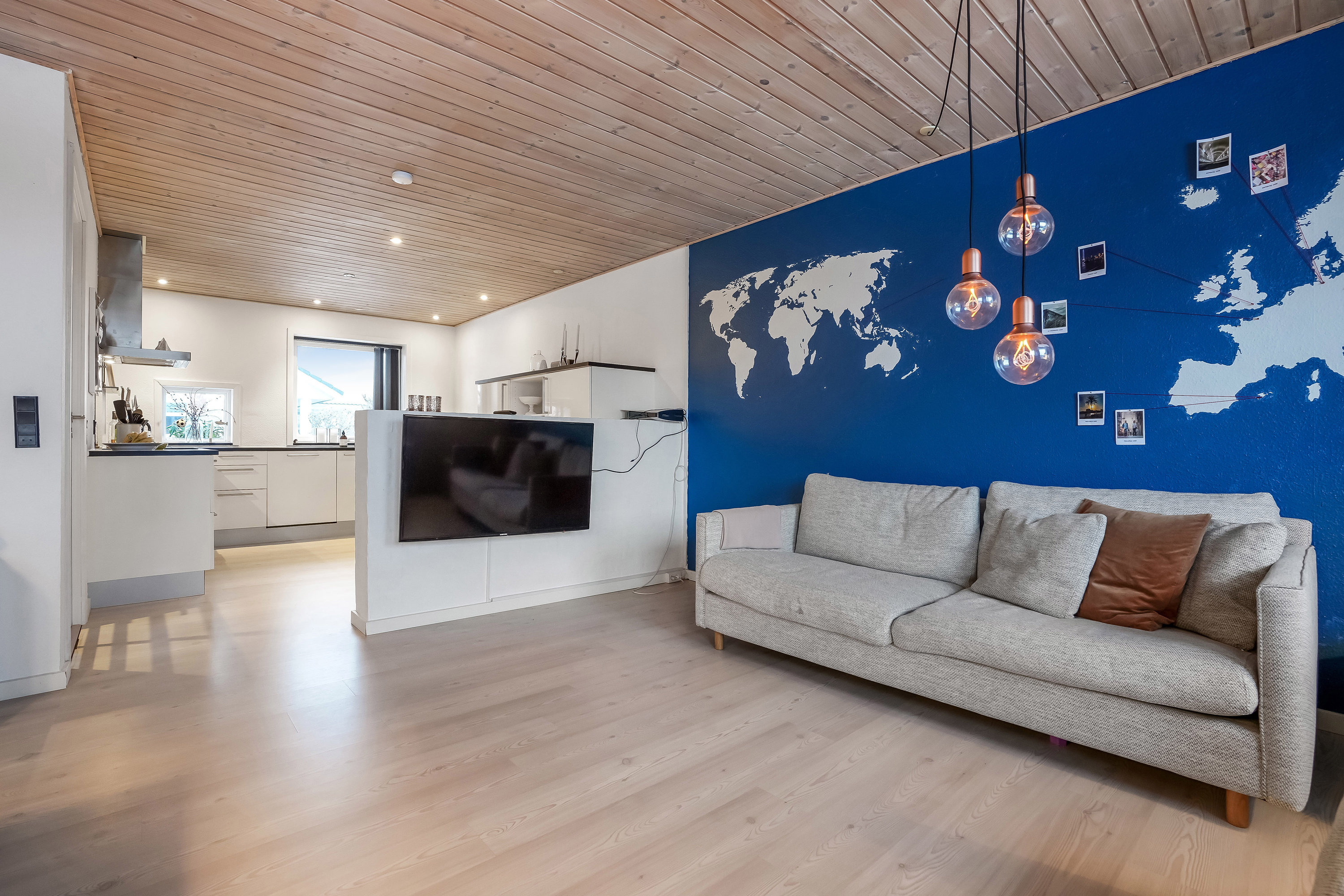 Fremhævet stue billede i fuldskærmstilstand. Billede af Markskellet 33, 7190 Billund