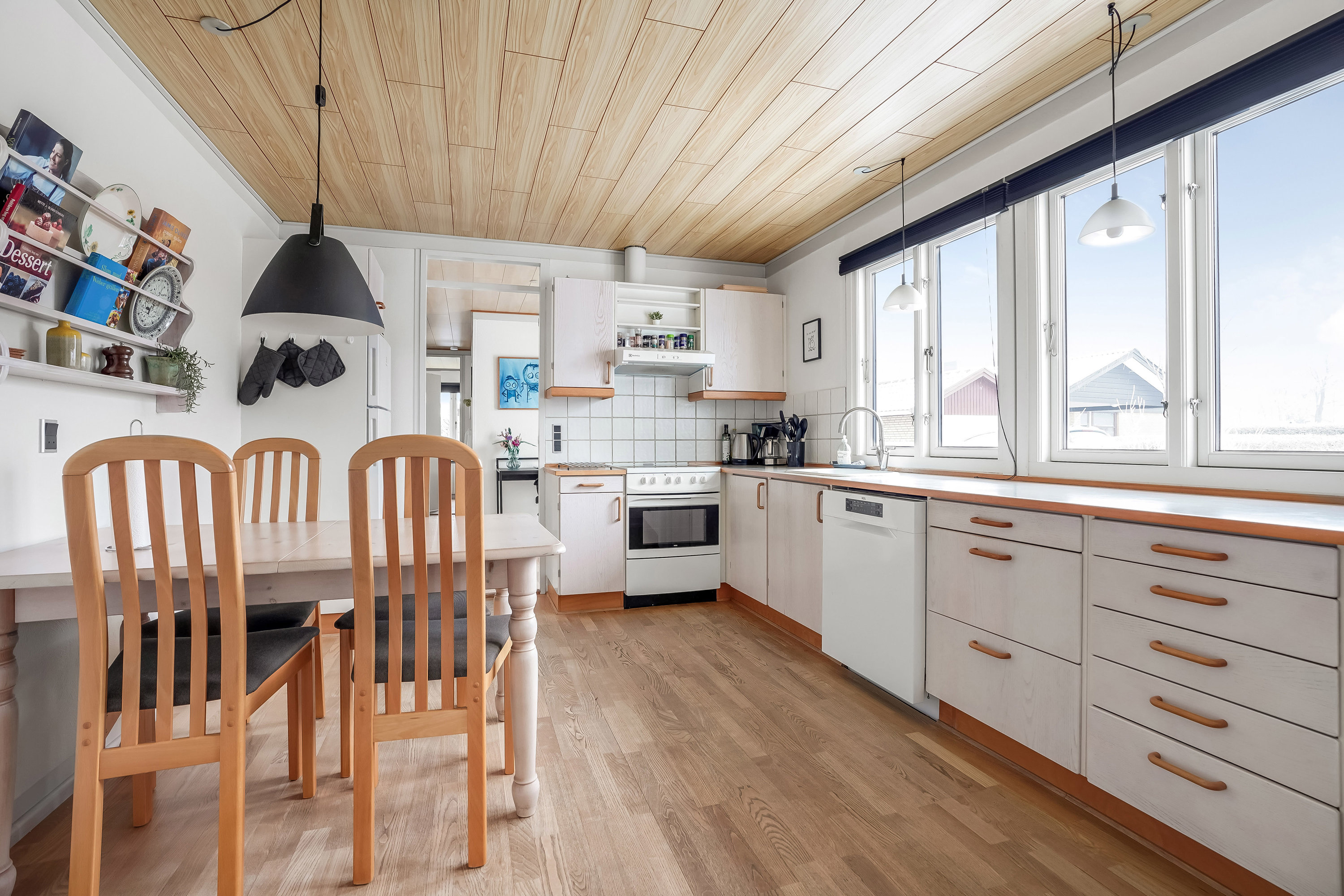 Fremhævet køkken billede i fuldskærmstilstand. Billede af Egevænget 108, 7190 Billund