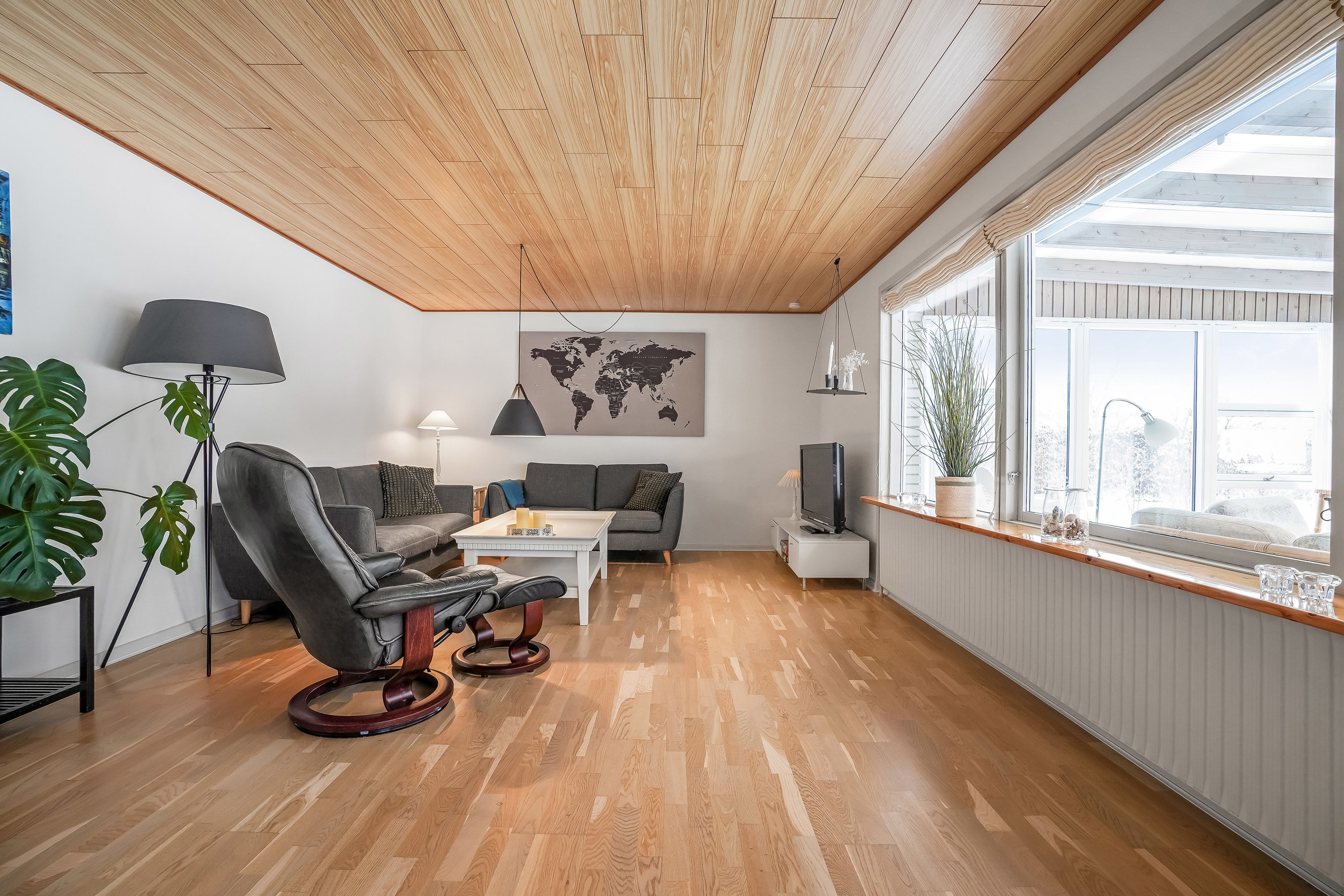 Fremhævet stue billede i fuldskærmstilstand. Billede af Egevænget 108, 7190 Billund