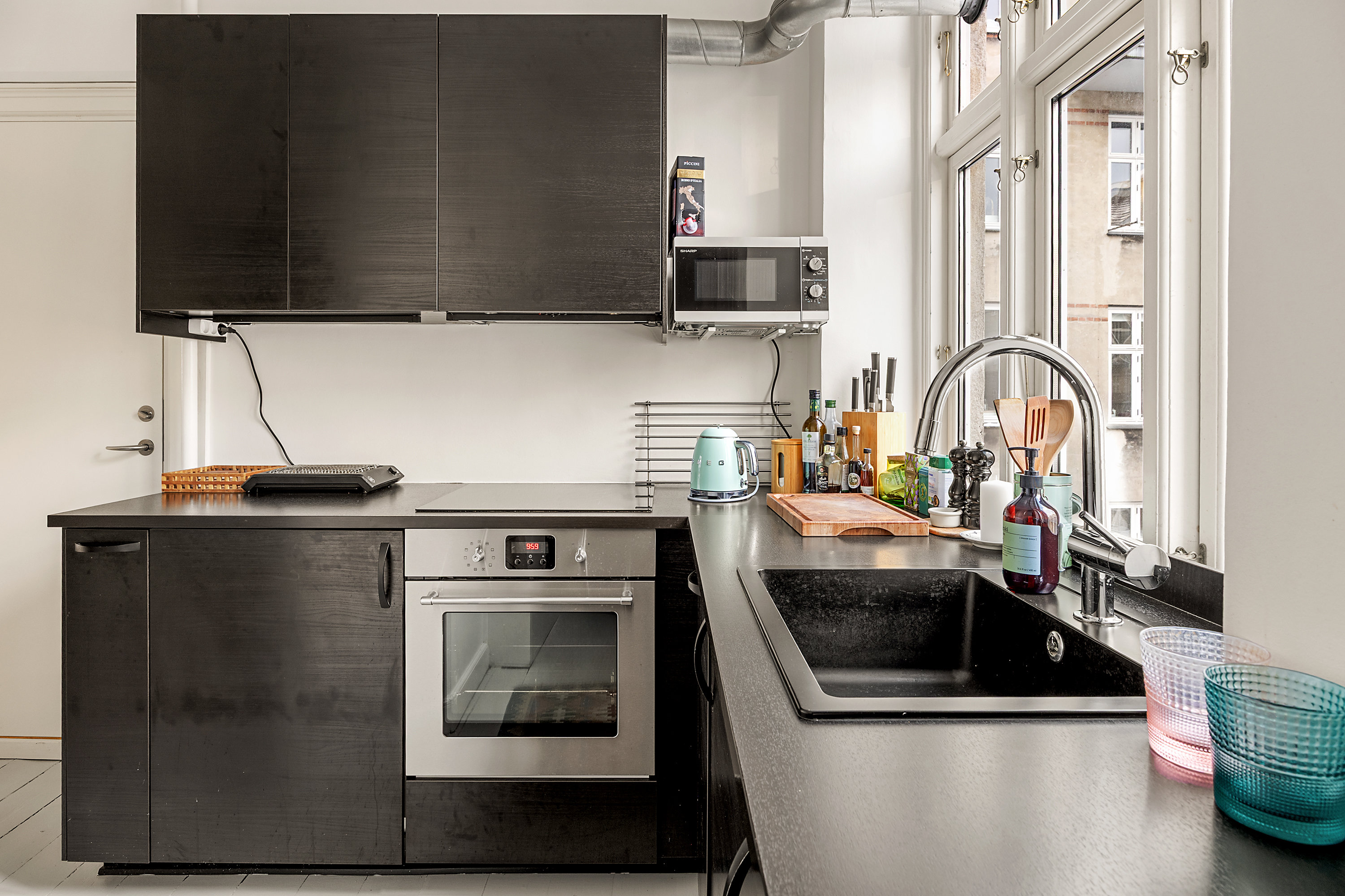 Fremhævet køkken billede i fuldskærmstilstand. Billede af Burmeistersgade 1C, 2. th., 1429 København K