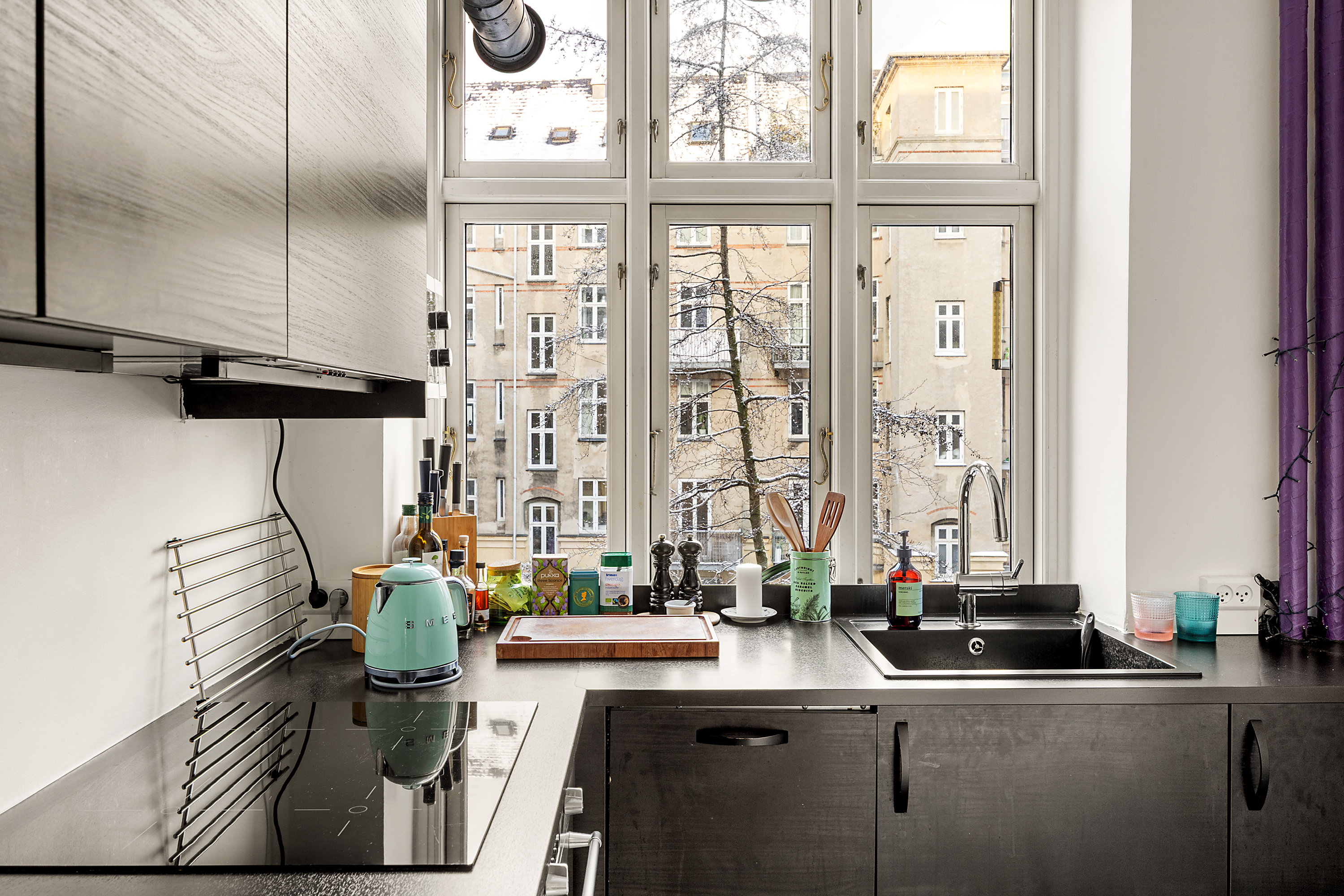 Fremhævet køkken billede i fuldskærmstilstand. Billede af Burmeistersgade 1C, 2. th., 1429 København K
