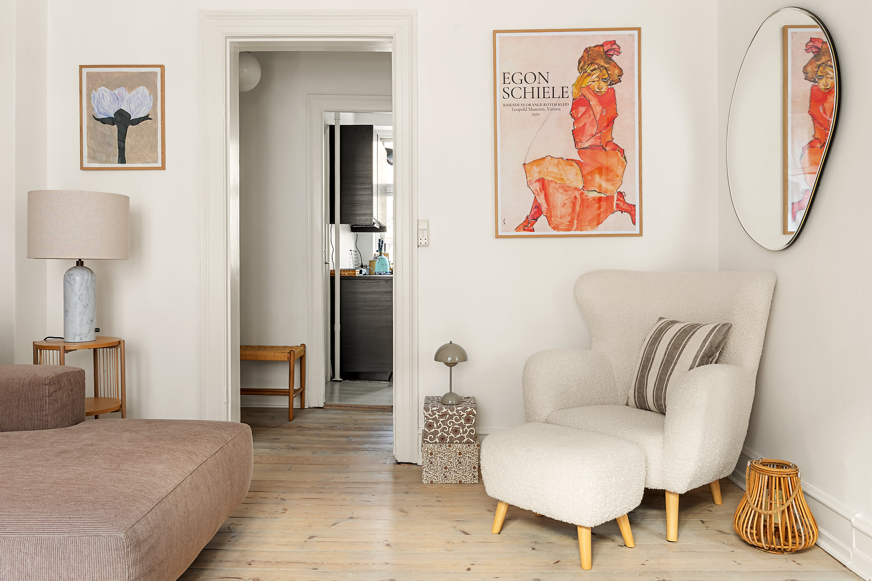 Fremhævet stue billede i fuldskærmstilstand. Billede af Burmeistersgade 1C, 2. th., 1429 København K