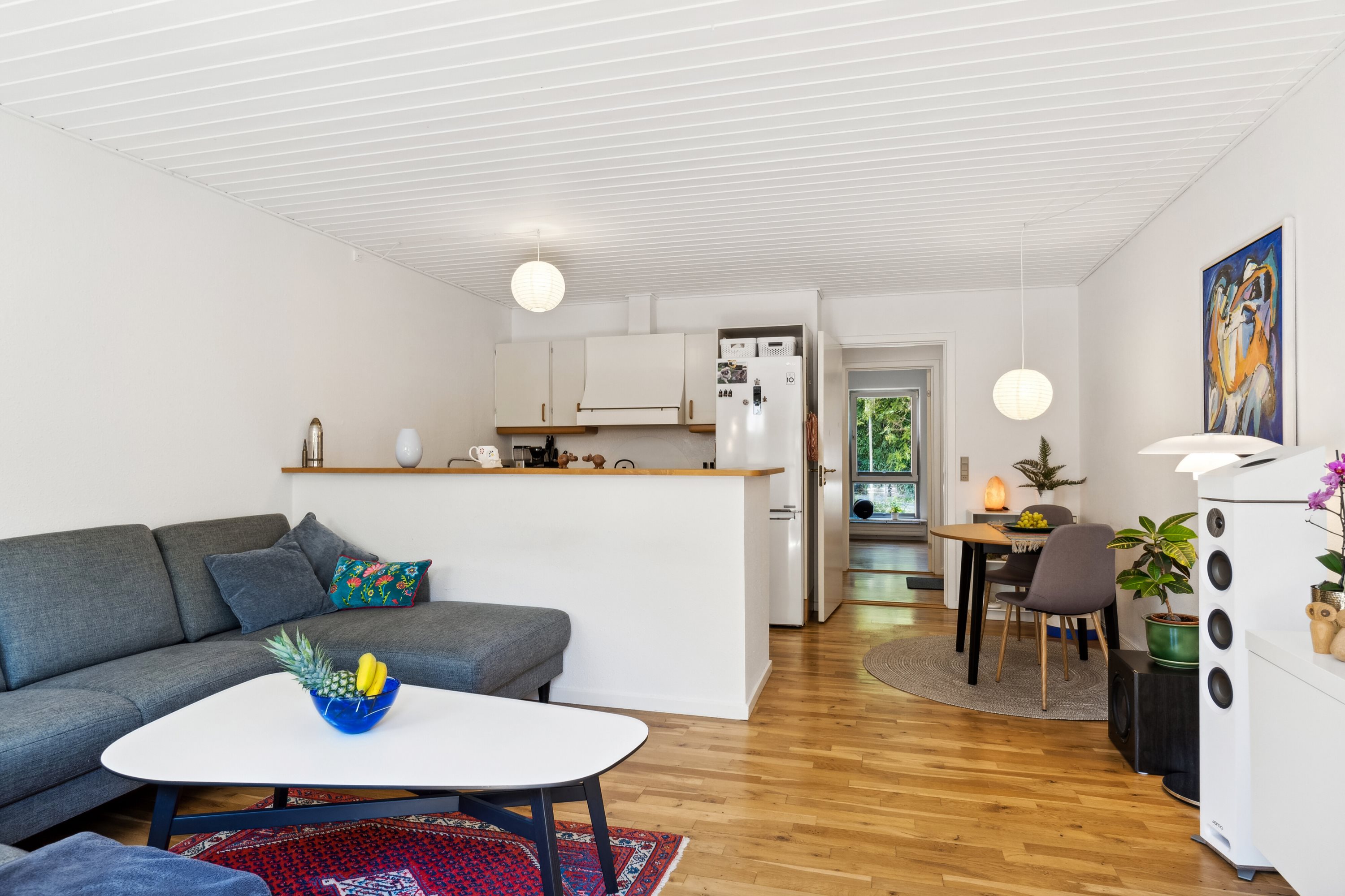 Fremhævet stue billede i fuldskærmstilstand. Billede af Nordre Jernbanevej 13A, st.. th., 3400 Hillerød