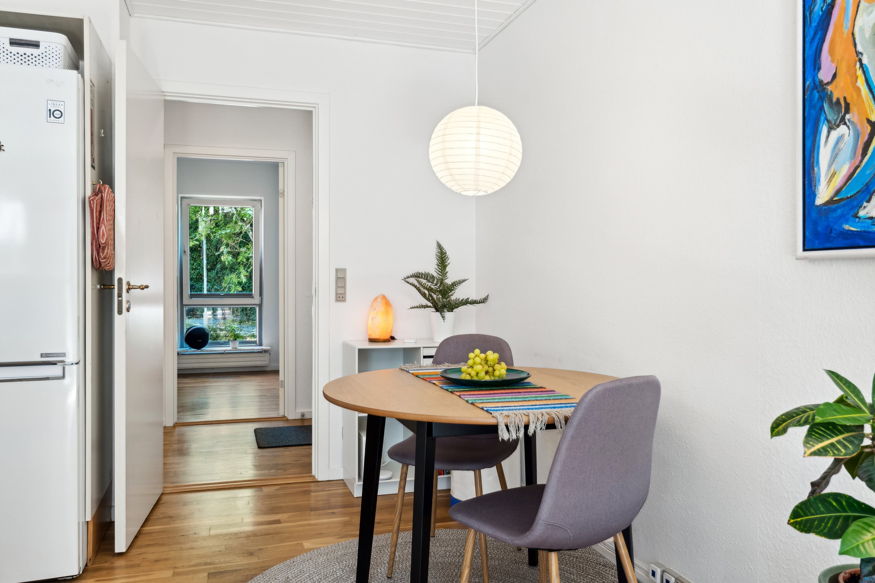 Fremhævet spisestue billede i fuldskærmstilstand. Billede af Nordre Jernbanevej 13A, st.. th., 3400 Hillerød