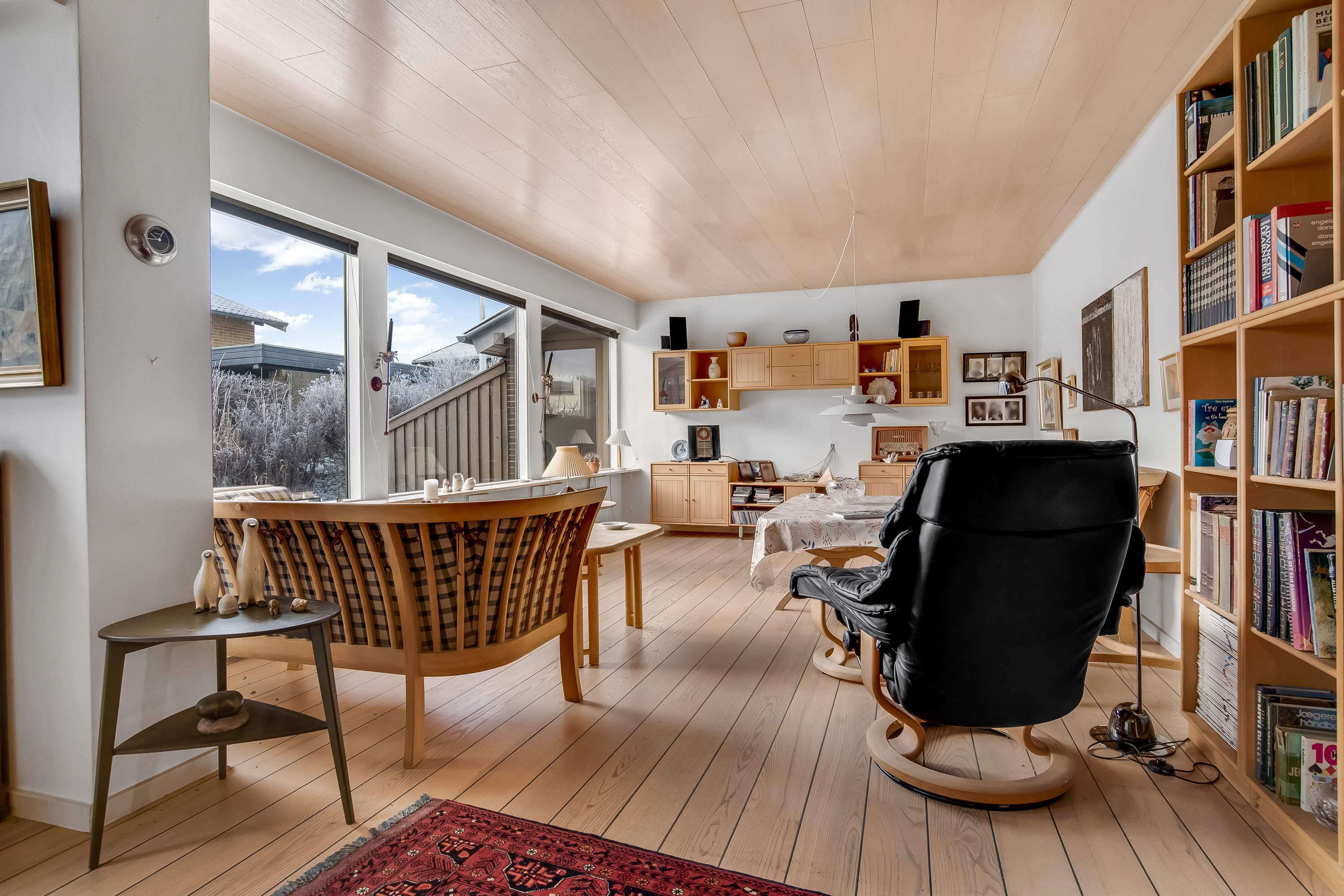 Fremhævet stue billede i fuldskærmstilstand. Billede af Søbakken 5, 7620 Lemvig