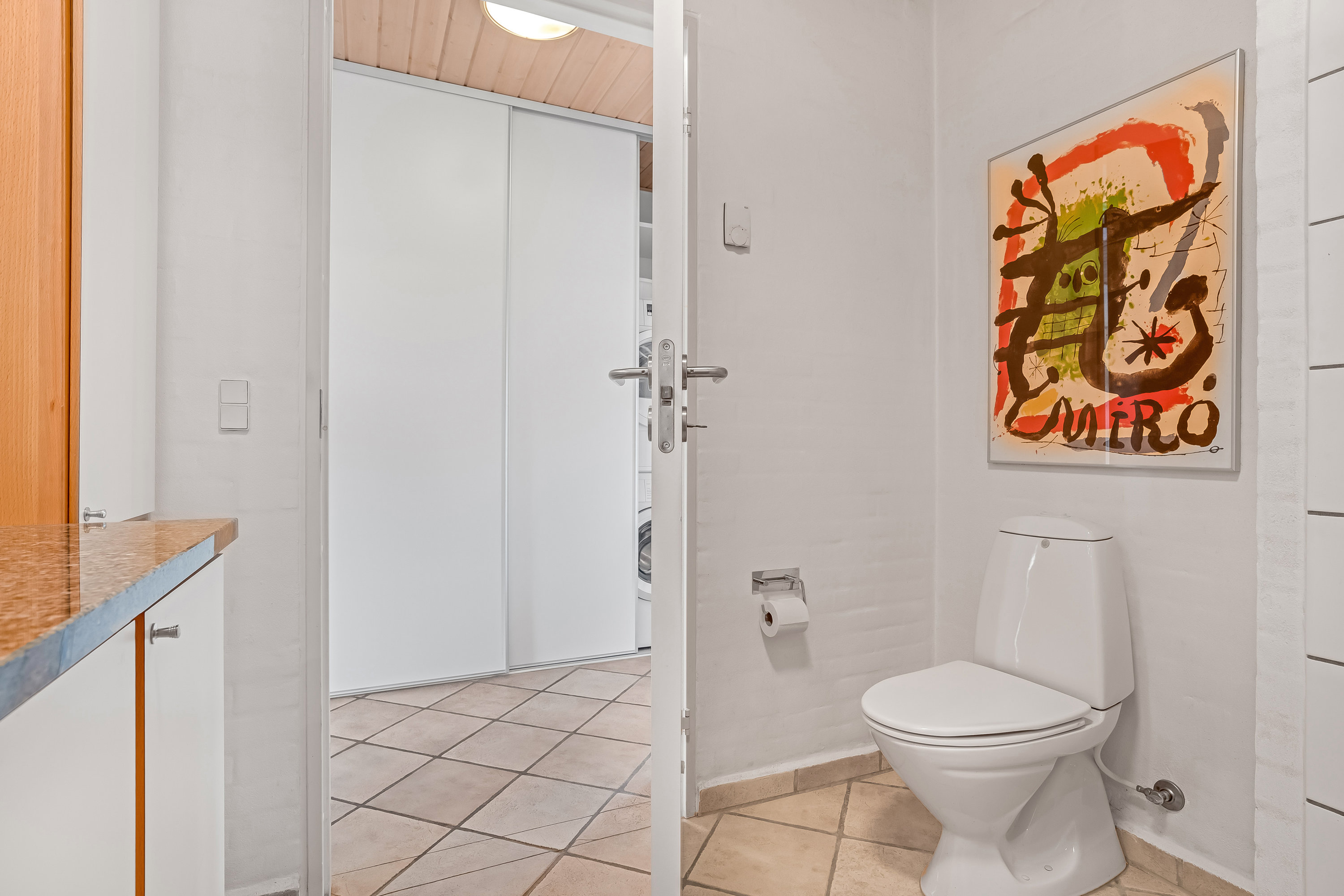 Fremhævet badeværelse billede i fuldskærmstilstand. Billede af Møllevej 11G, 7500 Holstebro