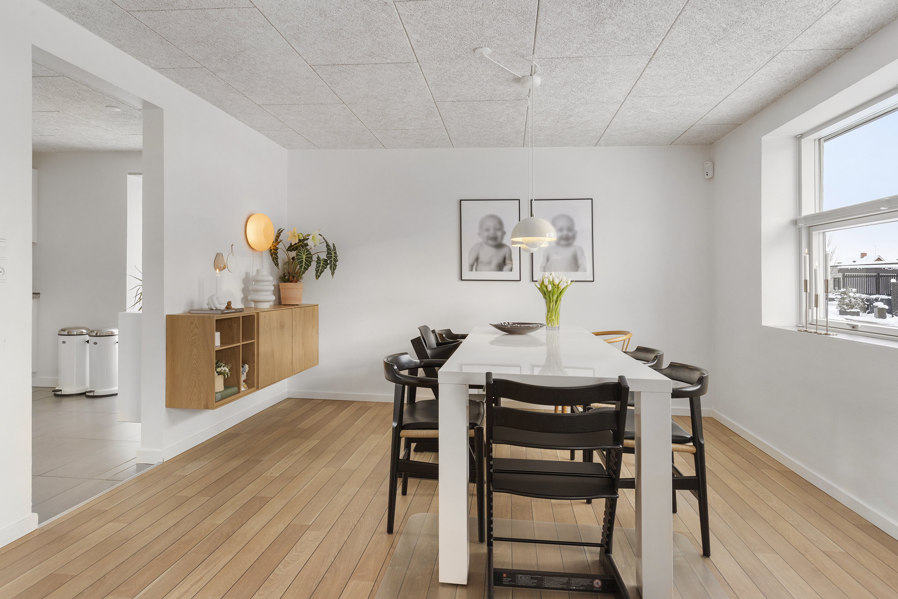 Fremhævet stue billede i fuldskærmstilstand. Billede af Bredgade 20, 9440 Aabybro