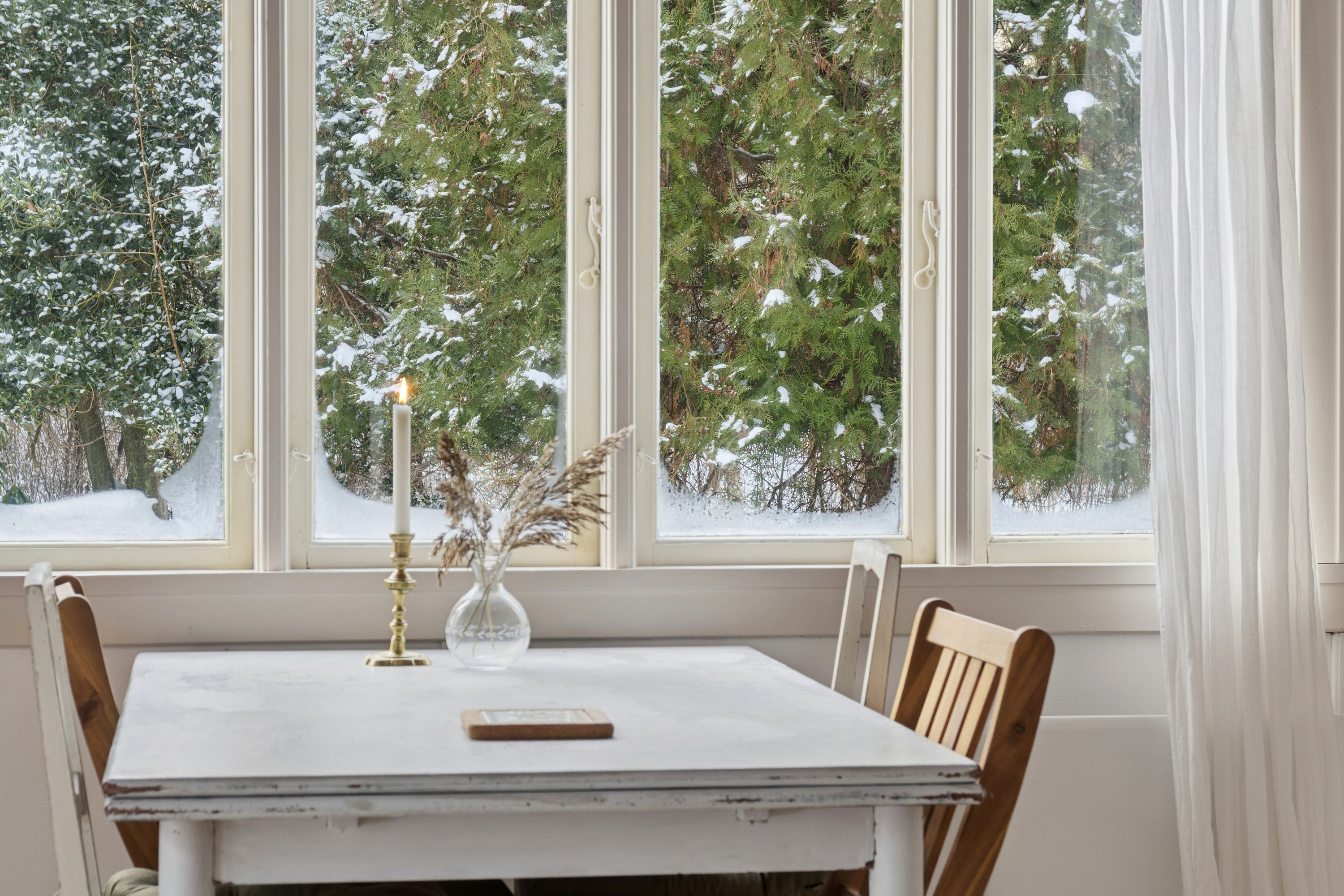 Fremhævet spisestue billede i fuldskærmstilstand. Billede af Mejsevænget 1, 4581 Rørvig