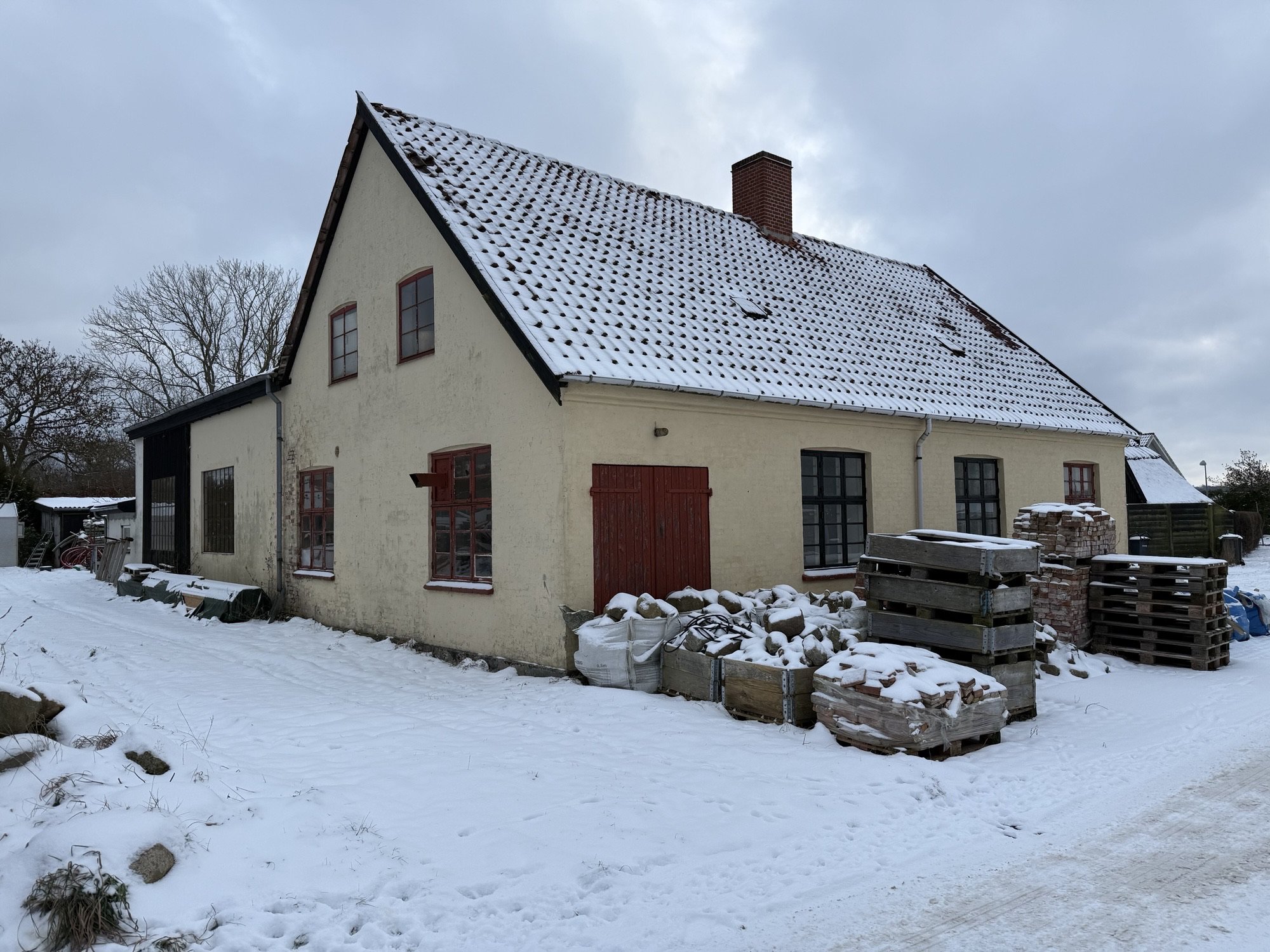 Miniaturebillede 1: ejendommen. Billede af Smedevænget 4, Saunte, 3100 Hornbæk