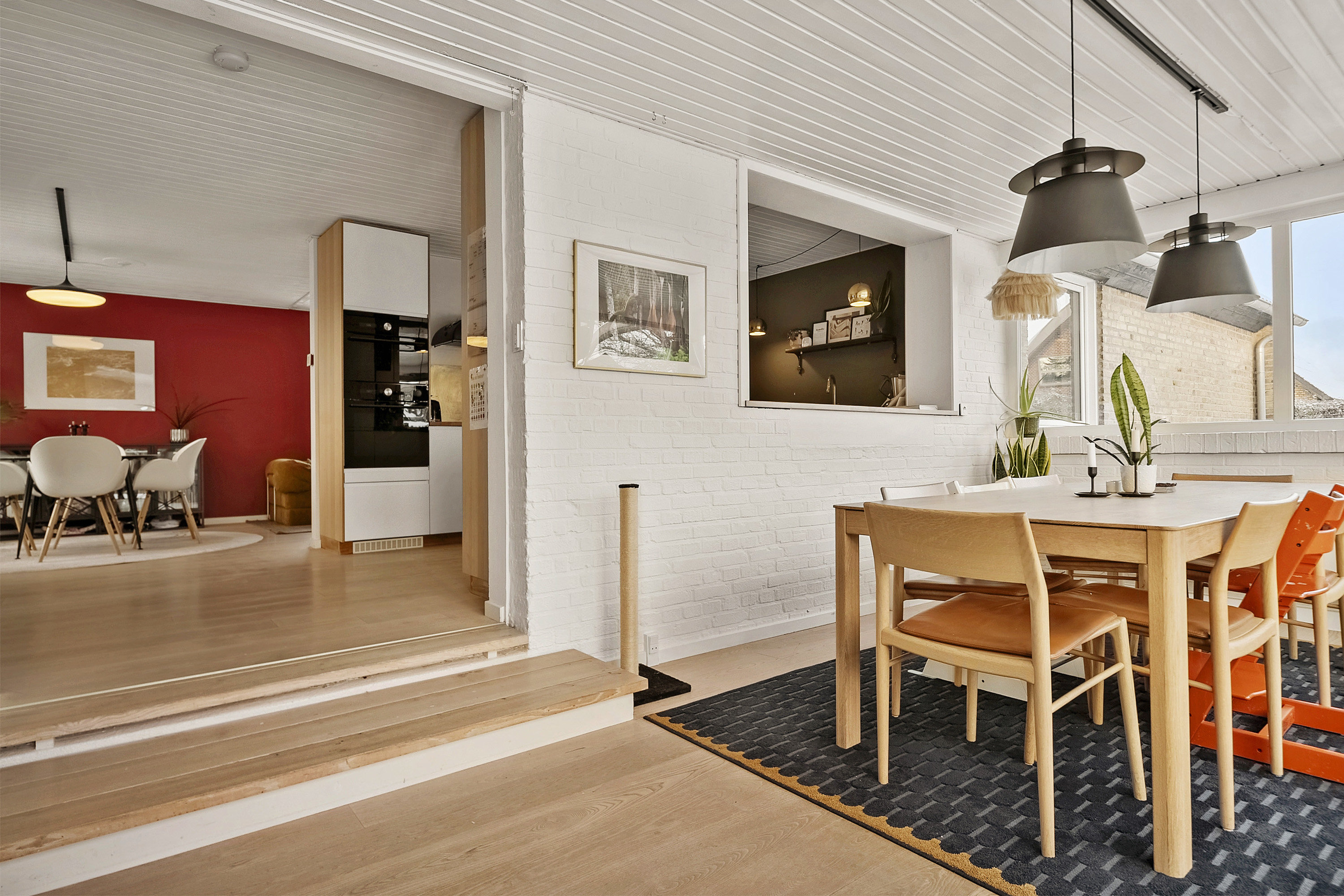 Fremhævet spisestue billede i fuldskærmstilstand. Billede af Bakkevænget 15, Risvangen, 8200 Aarhus N