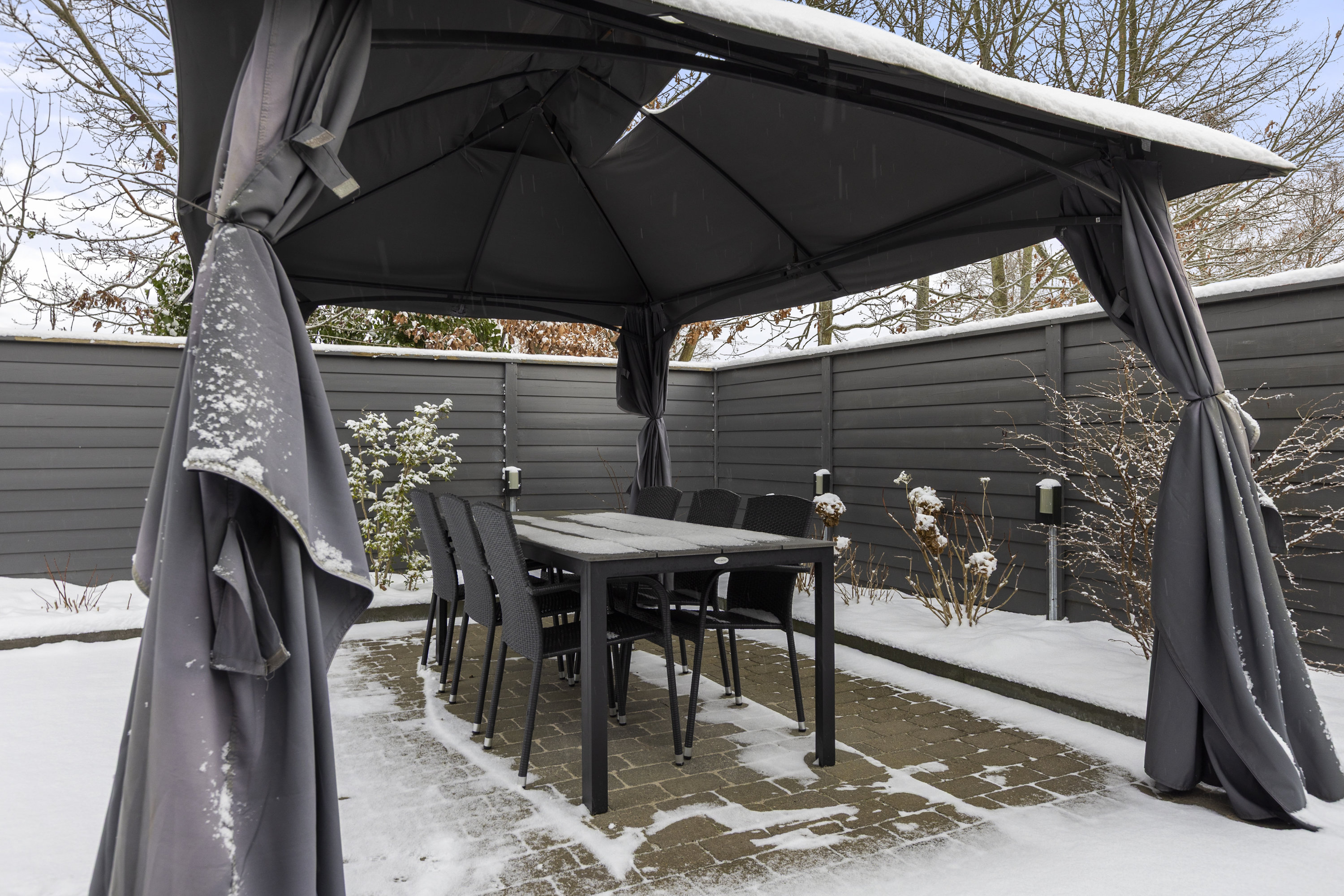 Fremhævet terrasse billede i fuldskærmstilstand. Billede af Agervænget 41, 4293 Dianalund