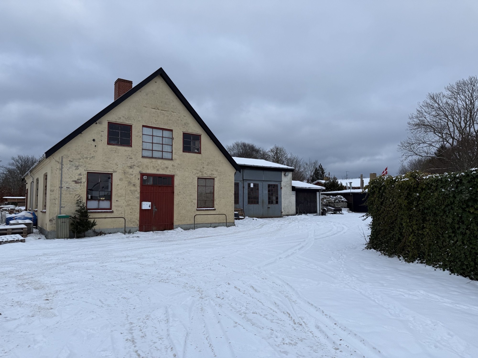 Helårsgrund: Ejendommen på Smedevænget 4, Saunte, 3100 Hornbæk