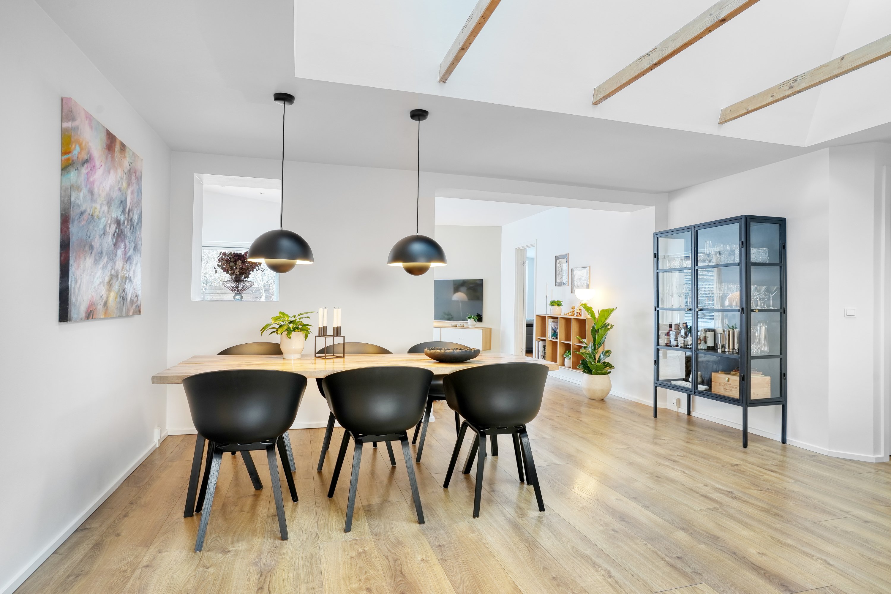 Fremhævet spisestue billede i fuldskærmstilstand. Billede af Damtoften 5, 2680 Solrød Strand