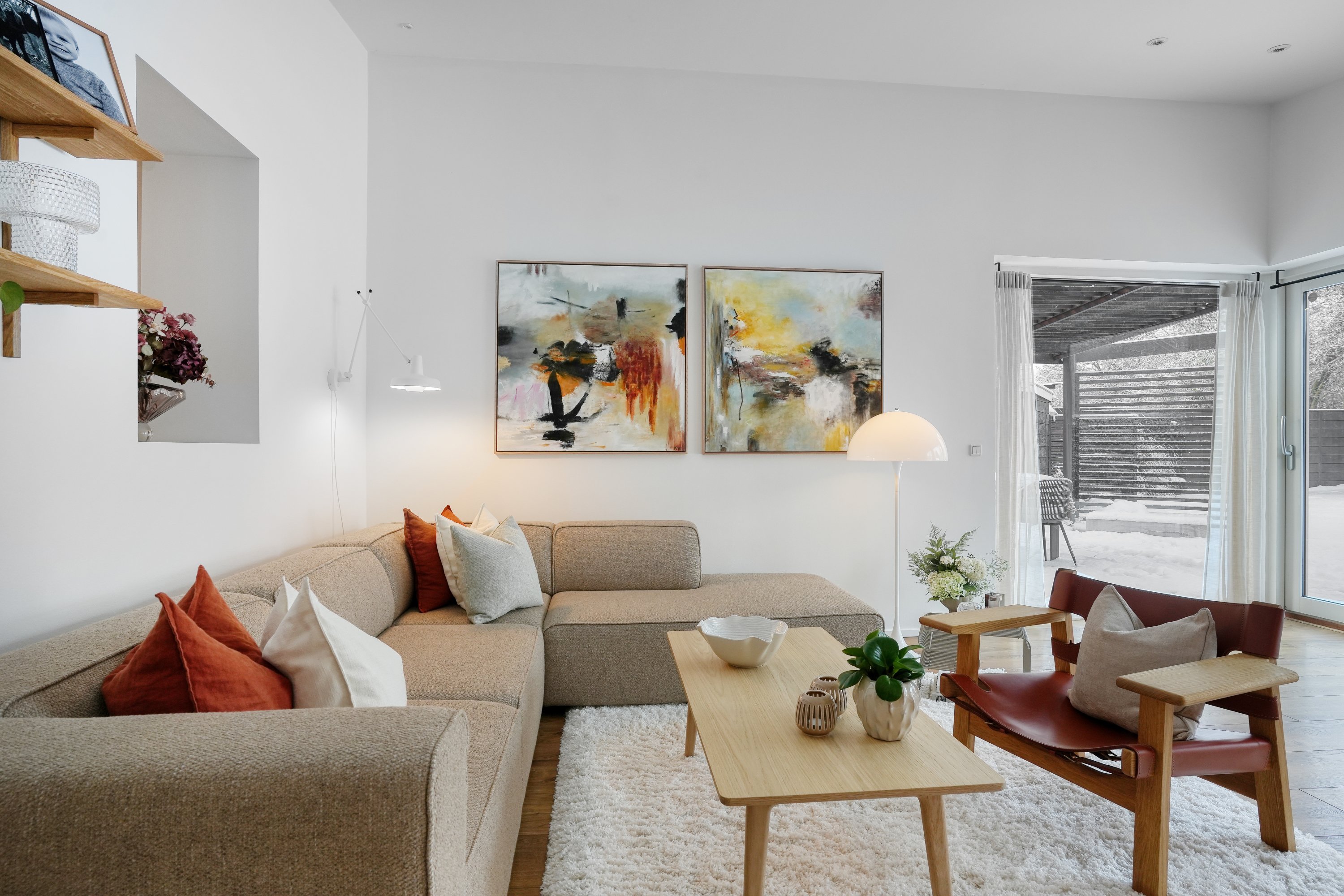 Fremhævet stue billede i fuldskærmstilstand. Billede af Damtoften 5, 2680 Solrød Strand