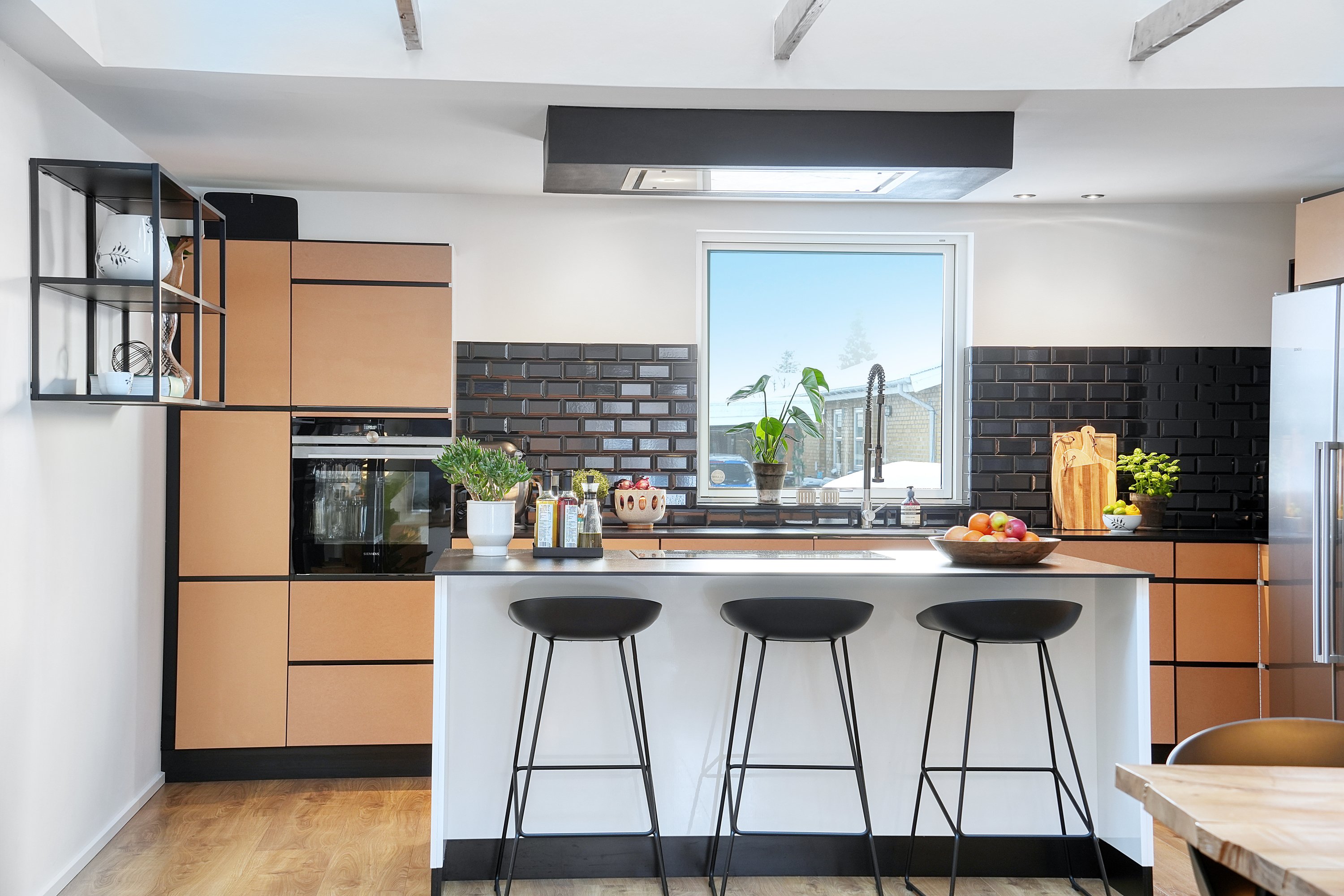 Fremhævet køkken billede i fuldskærmstilstand. Billede af Damtoften 5, 2680 Solrød Strand