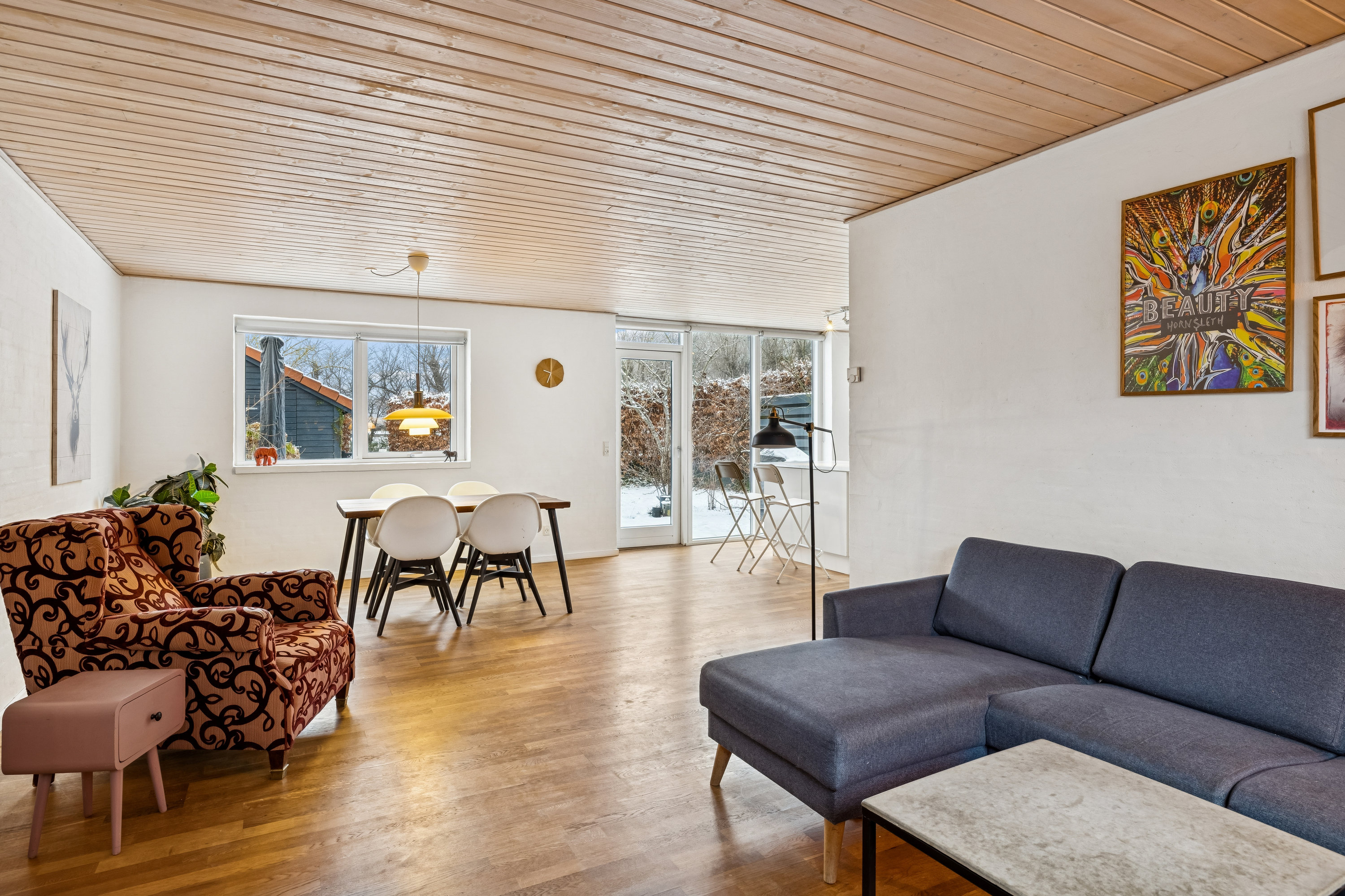 Fremhævet stue billede i fuldskærmstilstand. Billede af Mælkevejen 7, 8541 Skødstrup