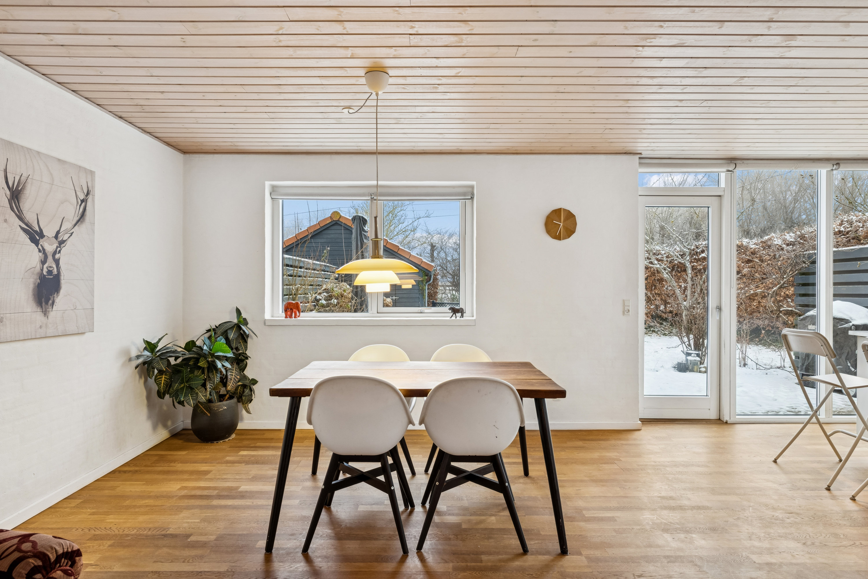 Fremhævet stue billede i fuldskærmstilstand. Billede af Mælkevejen 7, 8541 Skødstrup