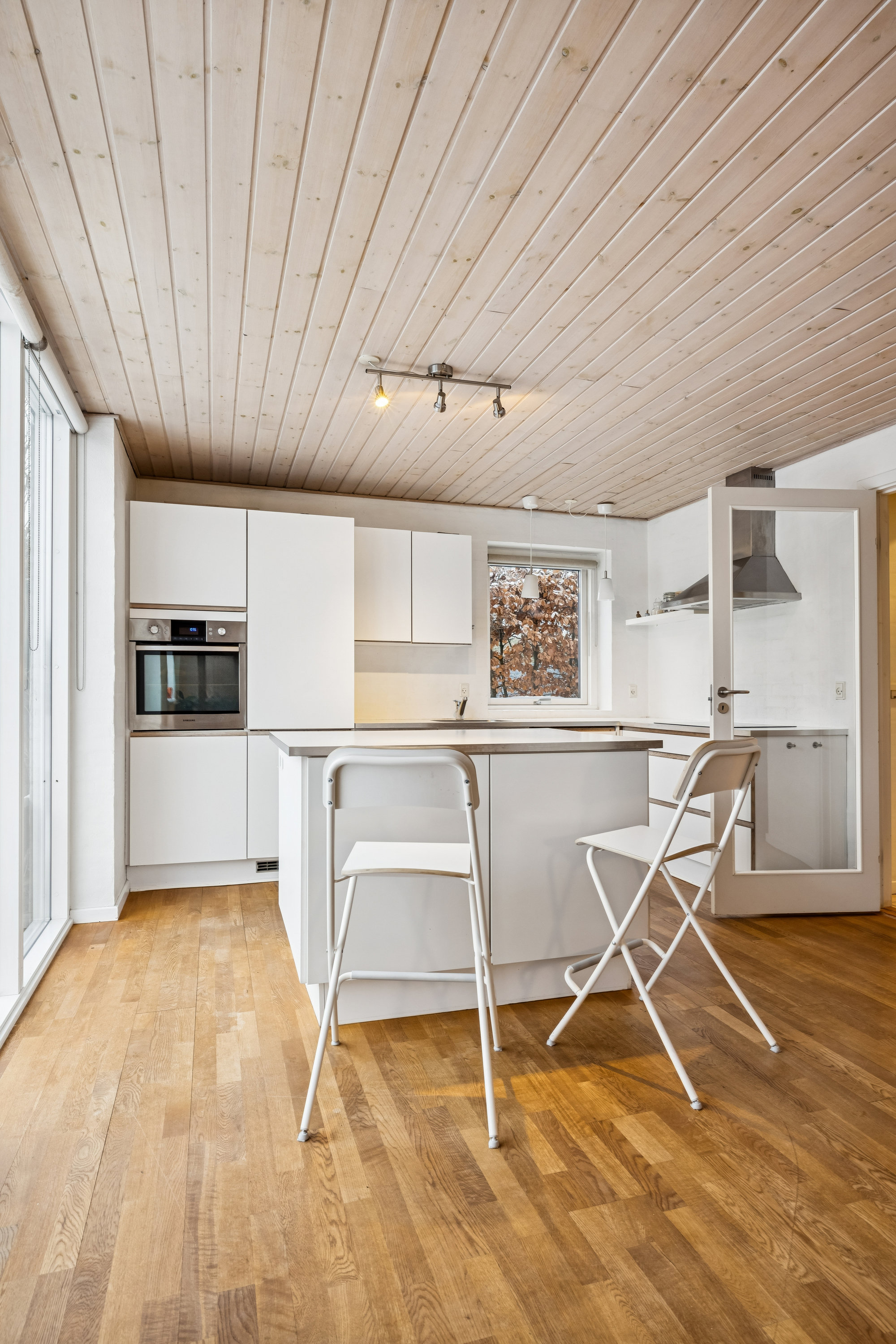 Fremhævet stue billede i fuldskærmstilstand. Billede af Mælkevejen 7, 8541 Skødstrup