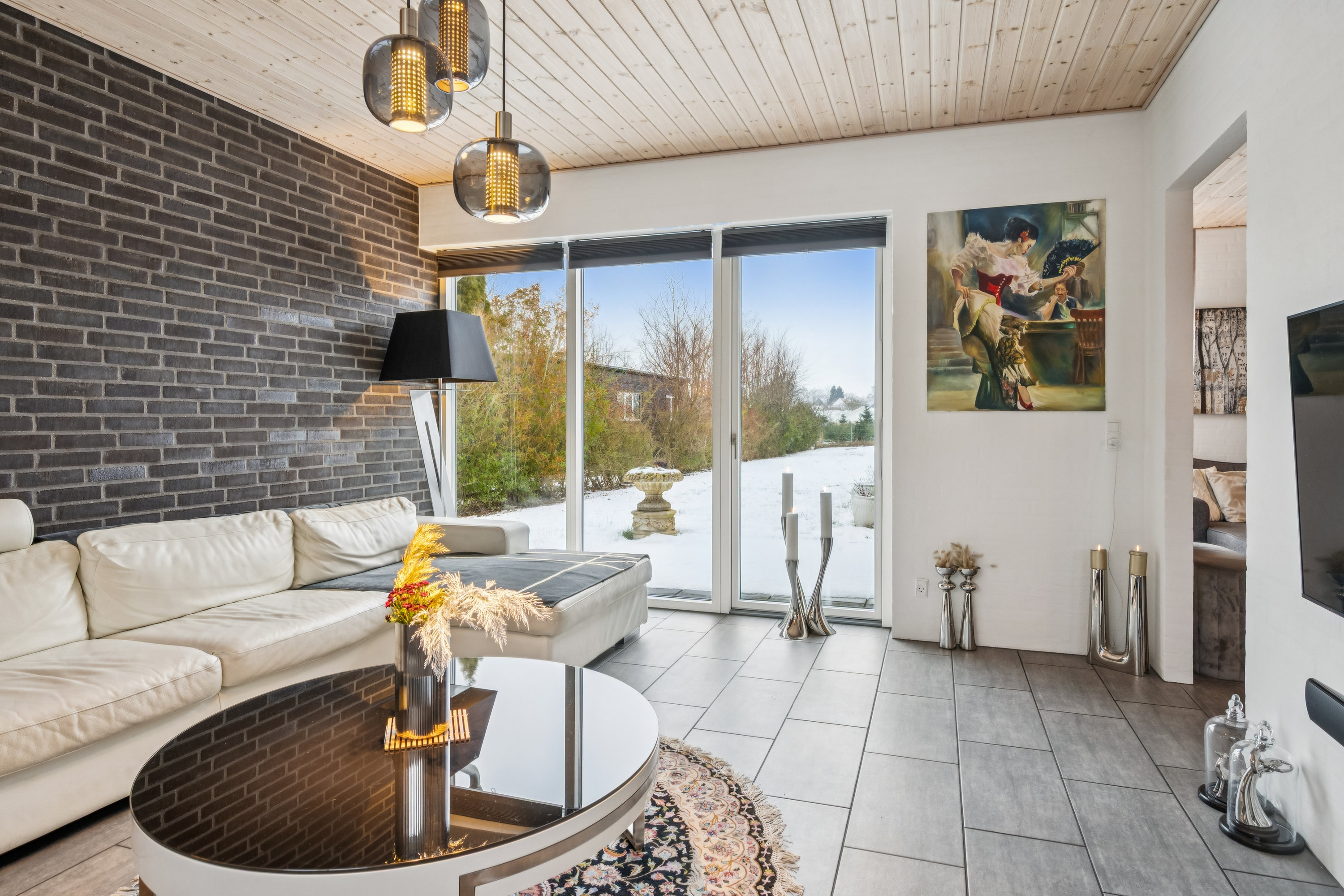 Fremhævet stue billede i fuldskærmstilstand. Billede af Strandvangsvej 21, 8250 Egå