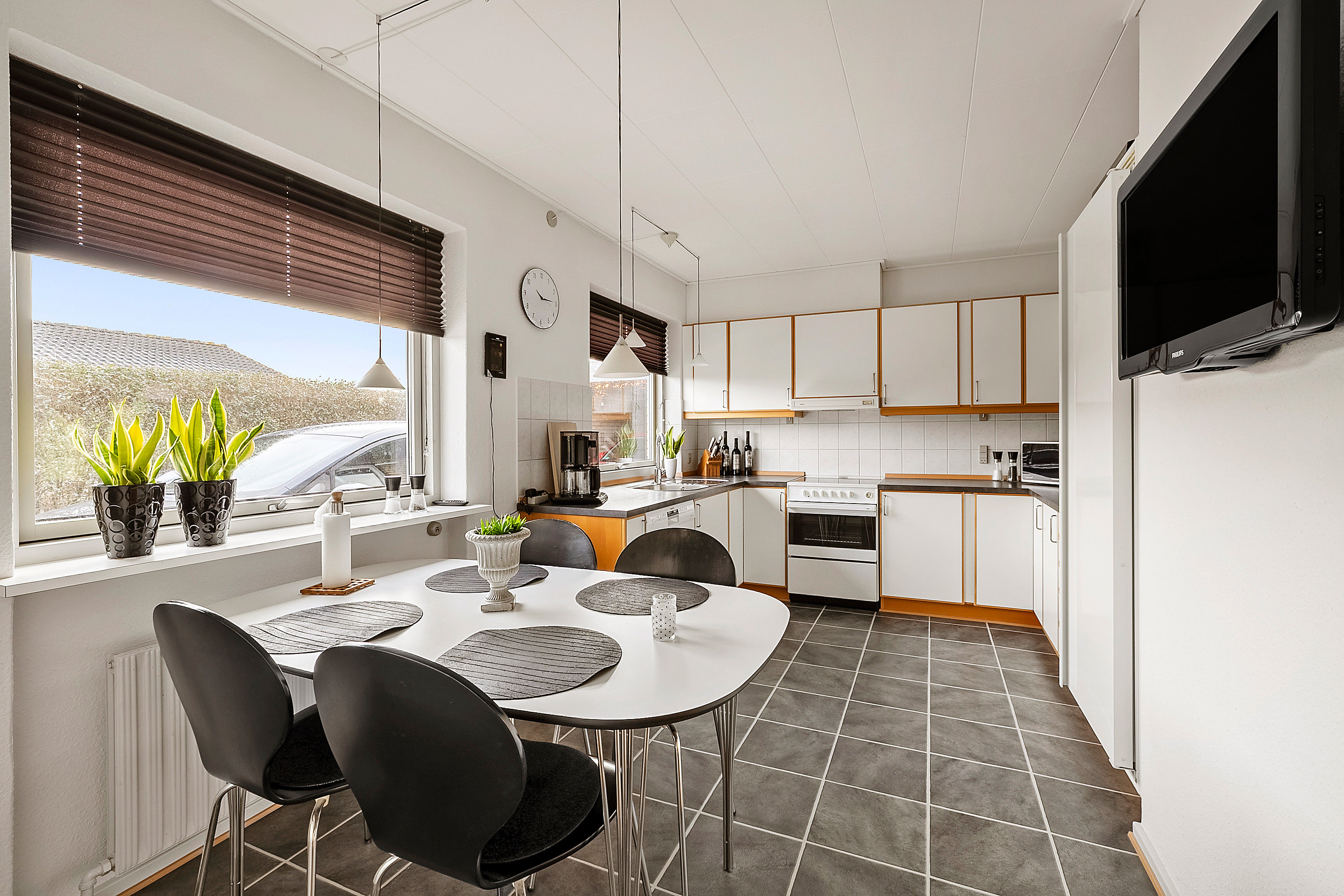 Fremhævet køkken billede i fuldskærmstilstand. Billede af Thorsvej 15, 4220 Korsør