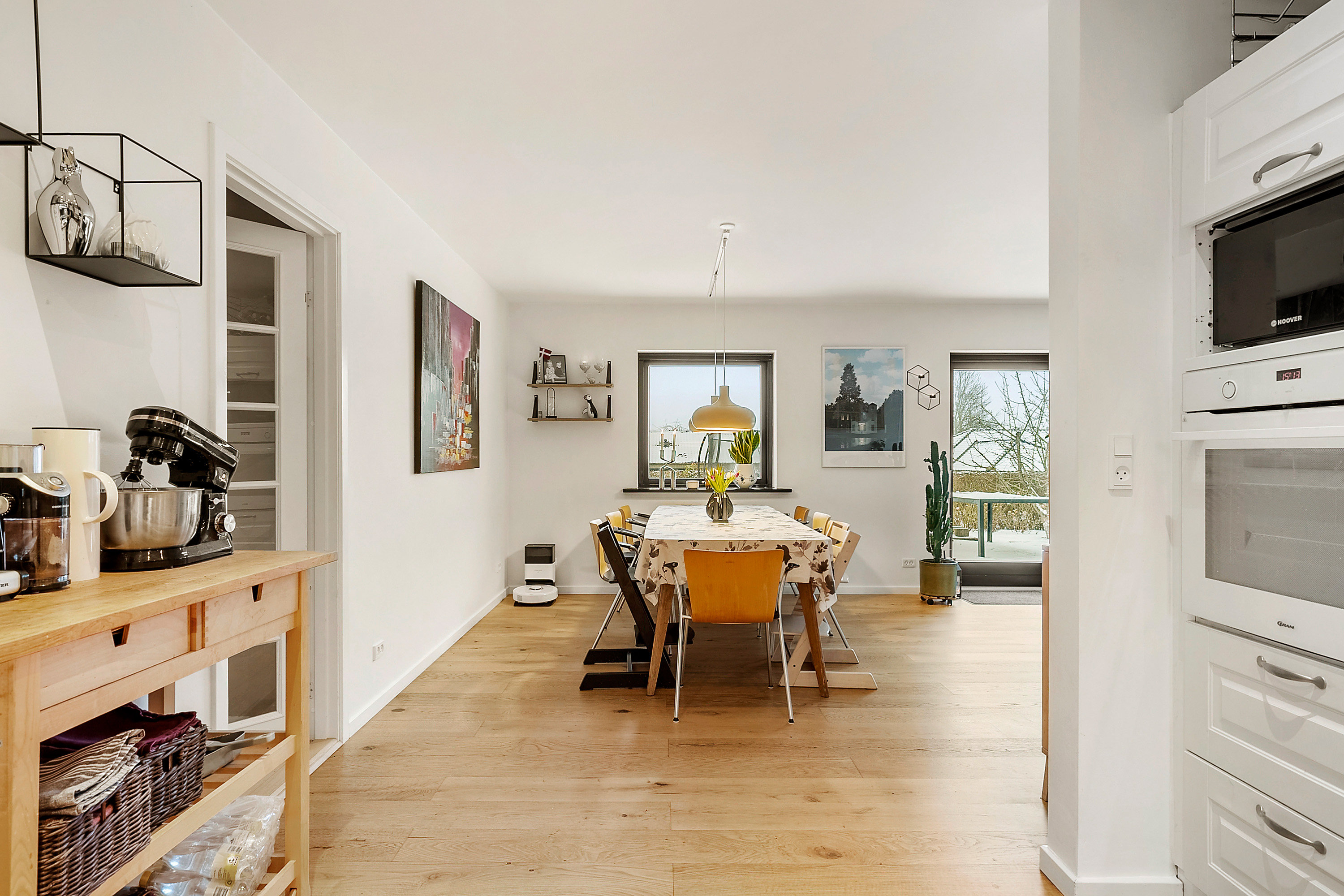 Fremhævet spisestue billede i fuldskærmstilstand. Billede af Ølunden 17, 5330 Munkebo