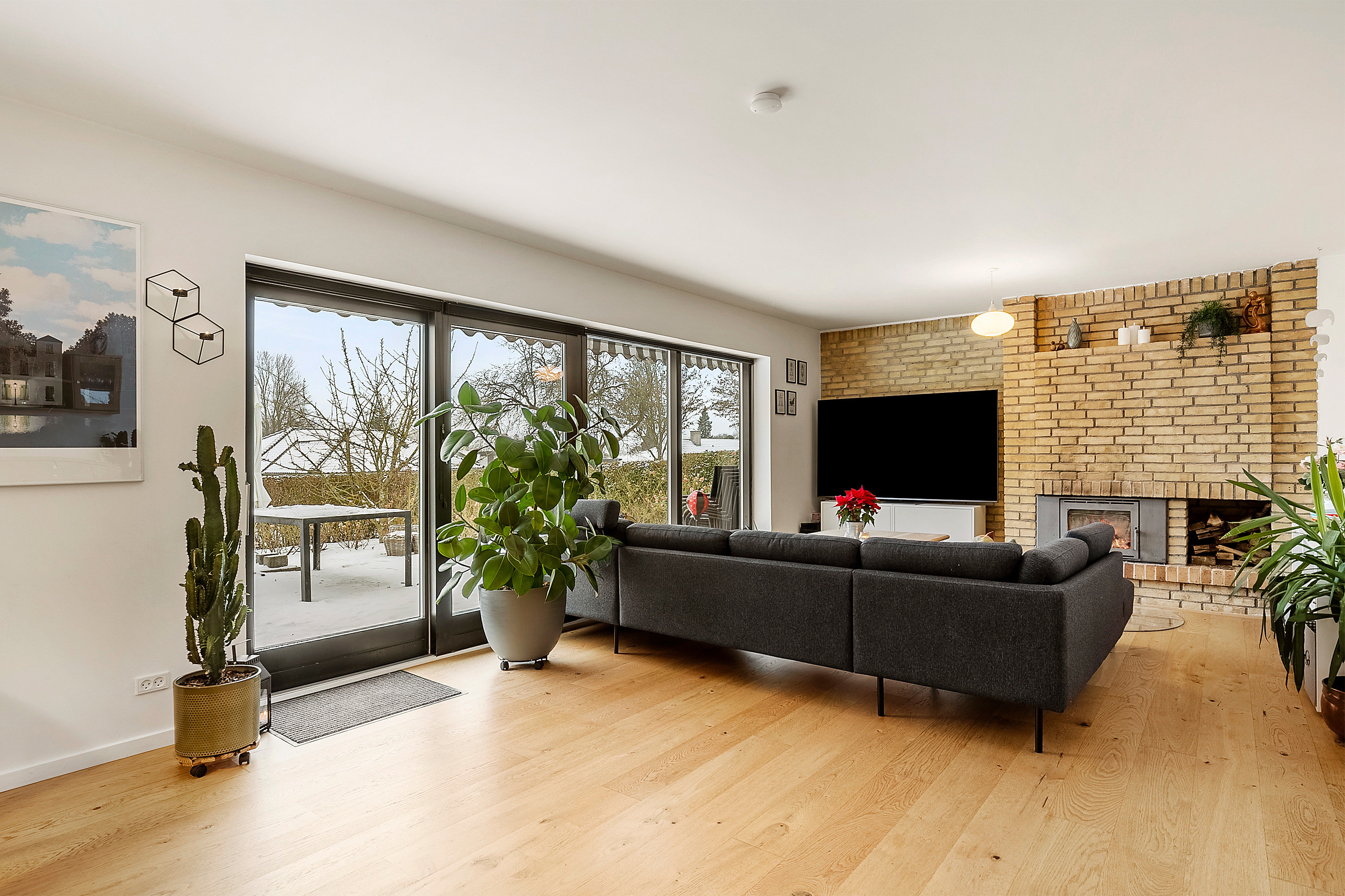 Miniaturebillede 1: stue. Billede af Ølunden 17, 5330 Munkebo