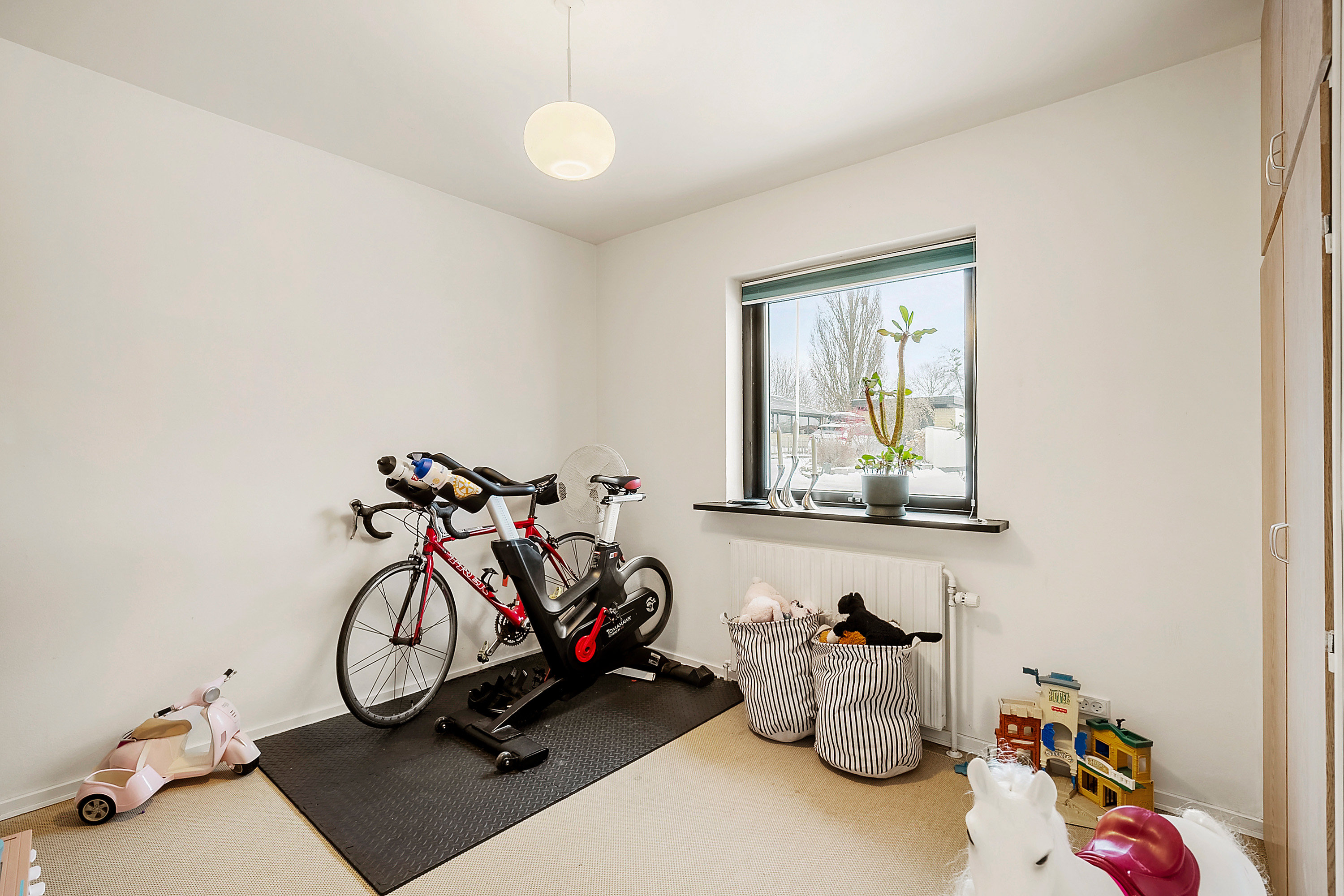 Fremhævet værelse billede i fuldskærmstilstand. Billede af Ølunden 17, 5330 Munkebo