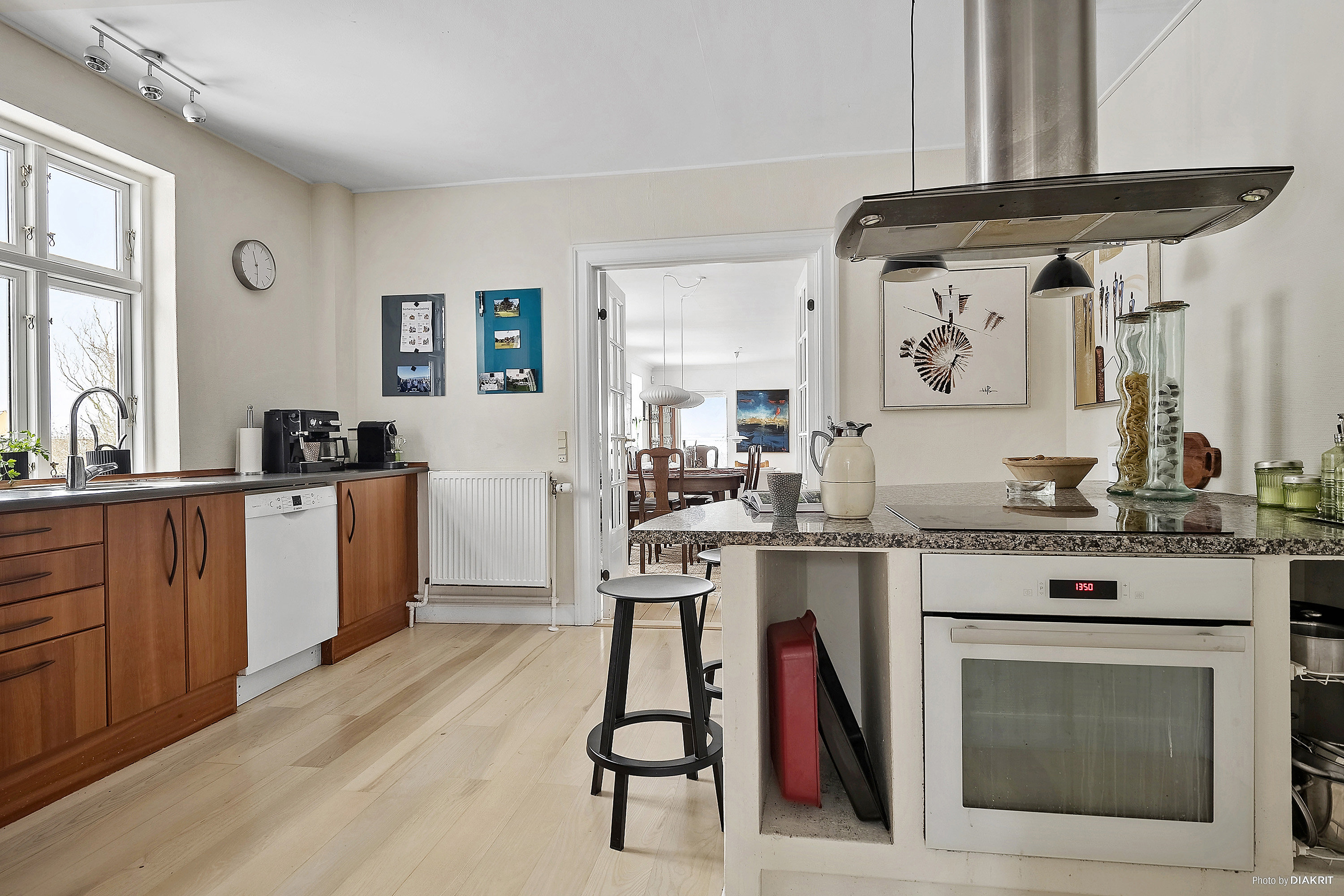 Fremhævet køkken billede i fuldskærmstilstand. Billede af Blichersvej 25, Over Randlev, 8300 Odder