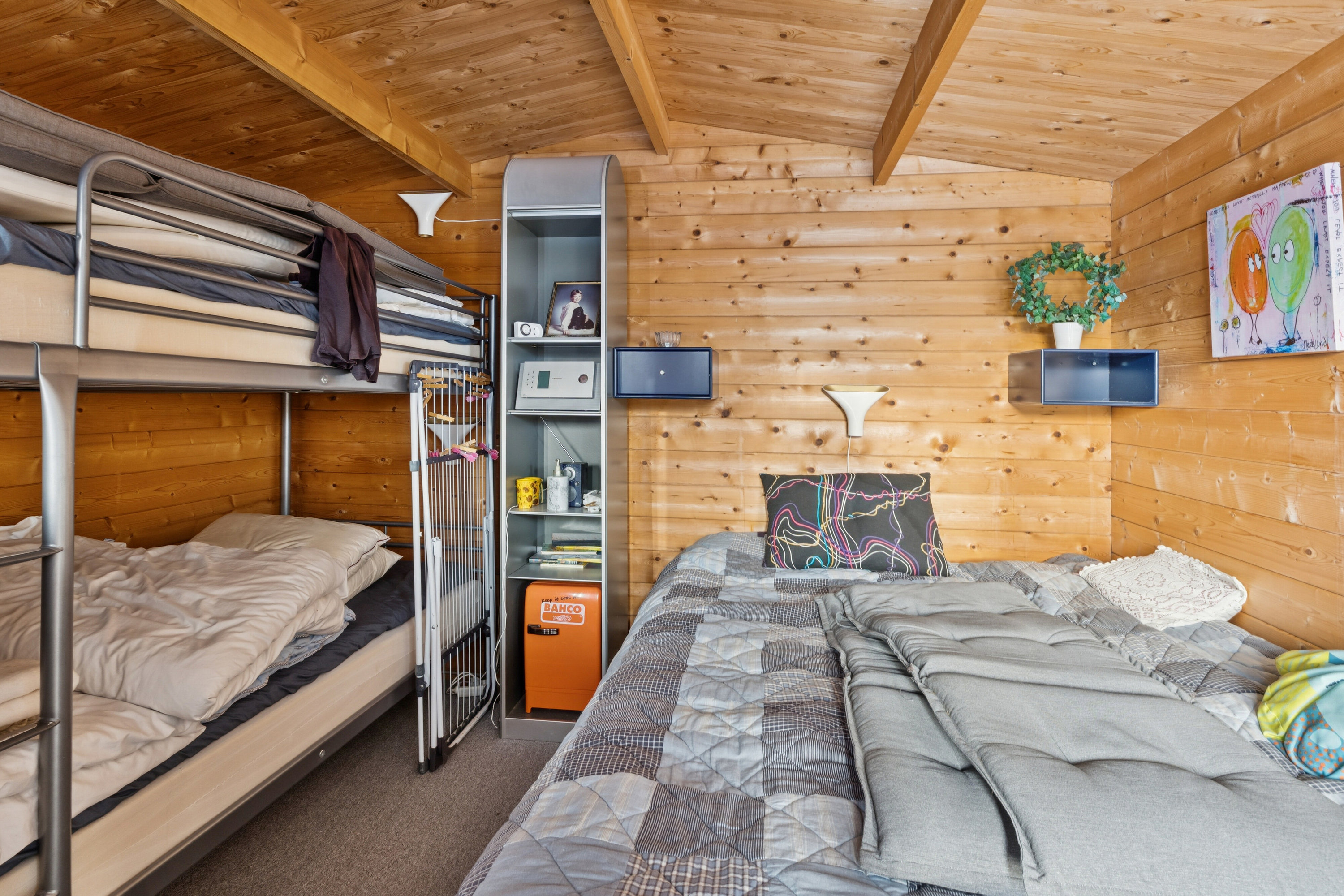 Fremhævet soveværelse billede i fuldskærmstilstand. Billede af Møllebakken 30, 4793 Bogø By