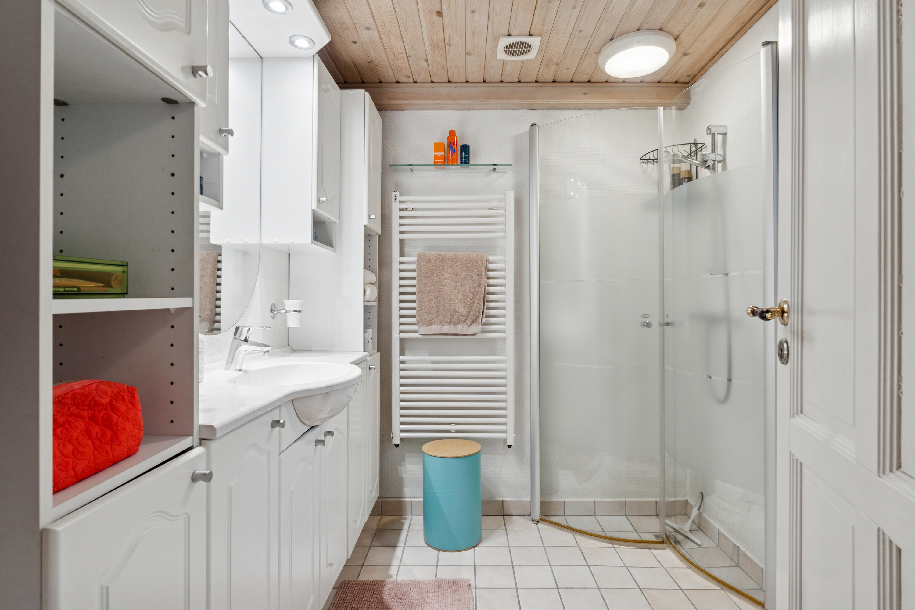 Fremhævet badeværelse billede i fuldskærmstilstand. Billede af Strandhuse 44, 5600 Faaborg