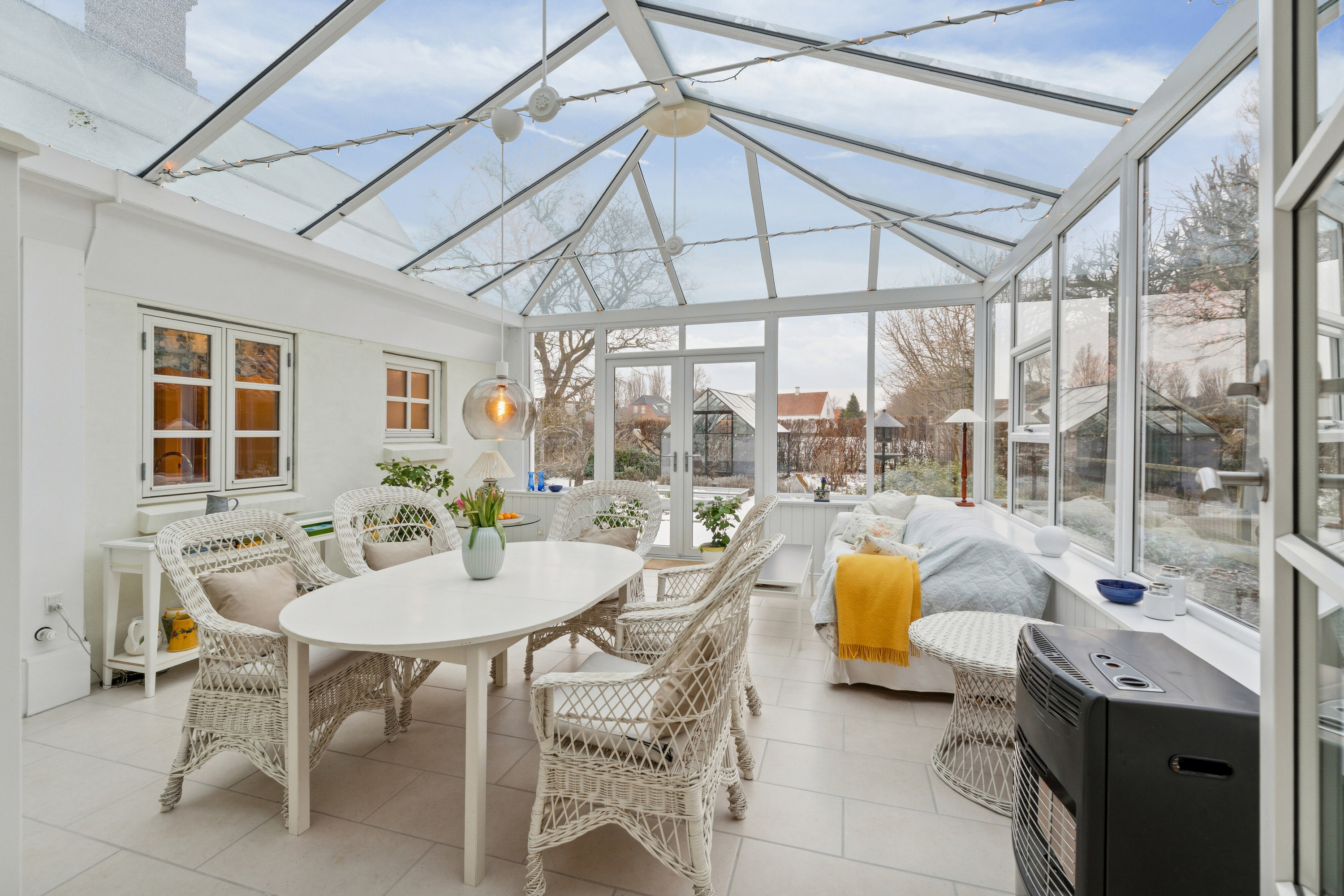 Fremhævet udestue billede i fuldskærmstilstand. Billede af Strandhuse 44, 5600 Faaborg