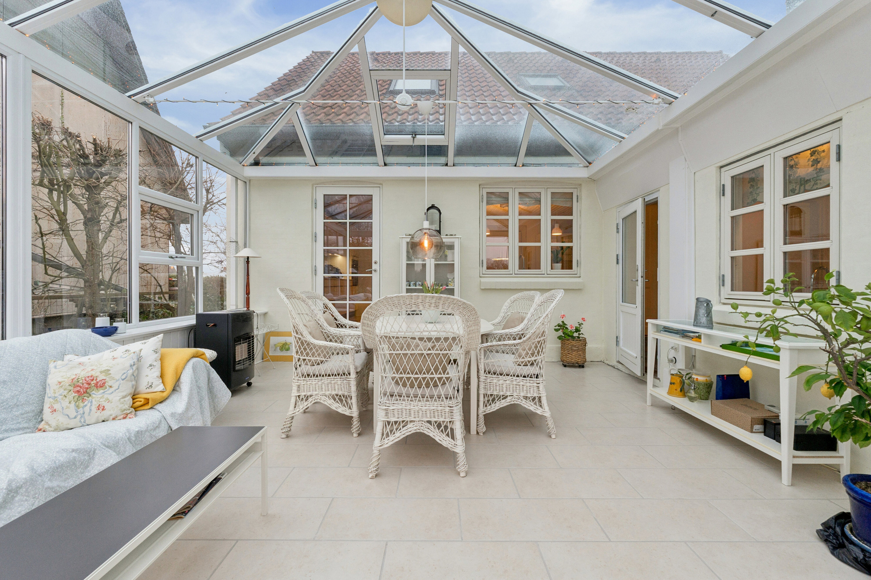 Fremhævet udestue billede i fuldskærmstilstand. Billede af Strandhuse 44, 5600 Faaborg