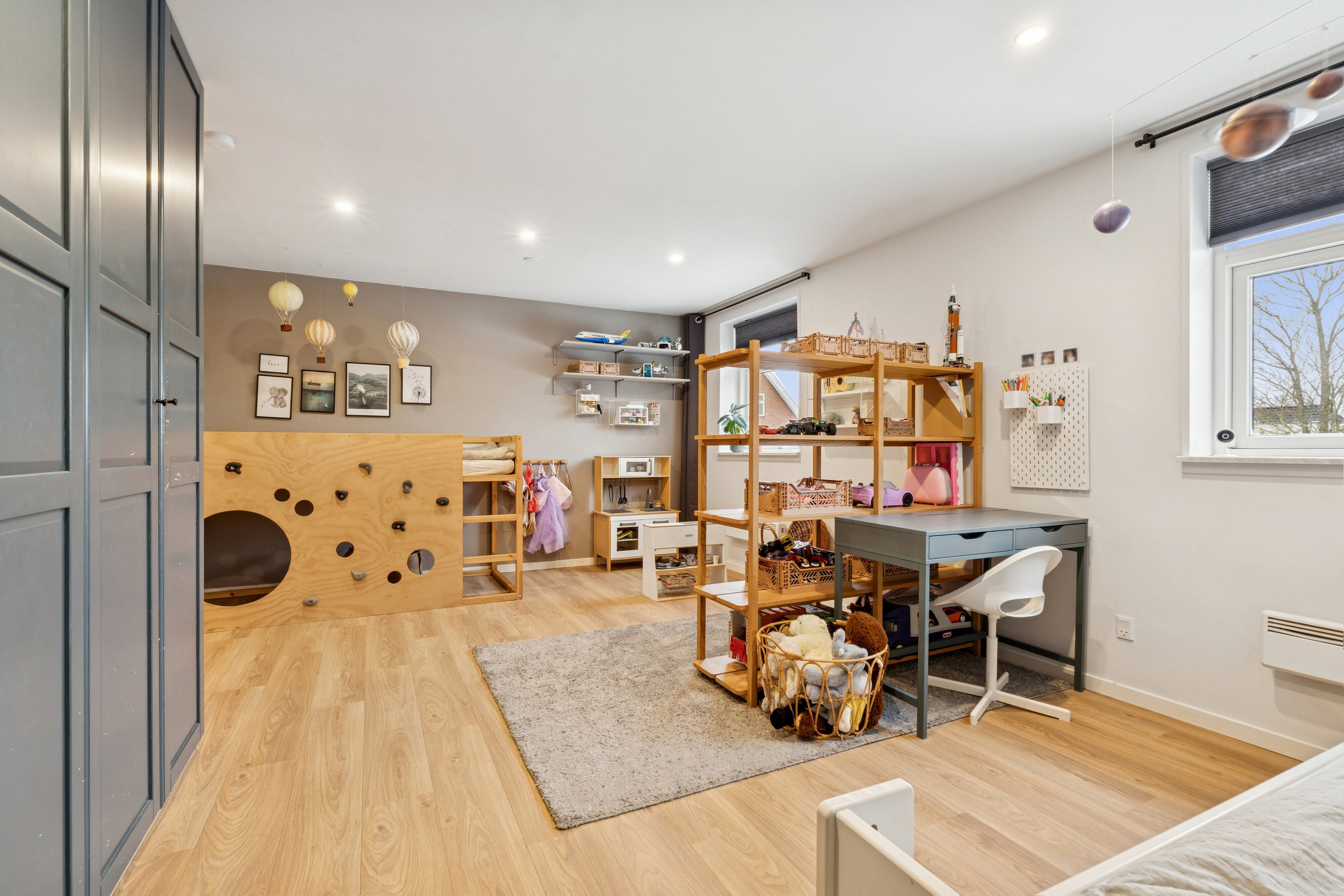 Fremhævet soveværelse billede i fuldskærmstilstand. Billede af Margrethelundsvej 1, 5700 Svendborg