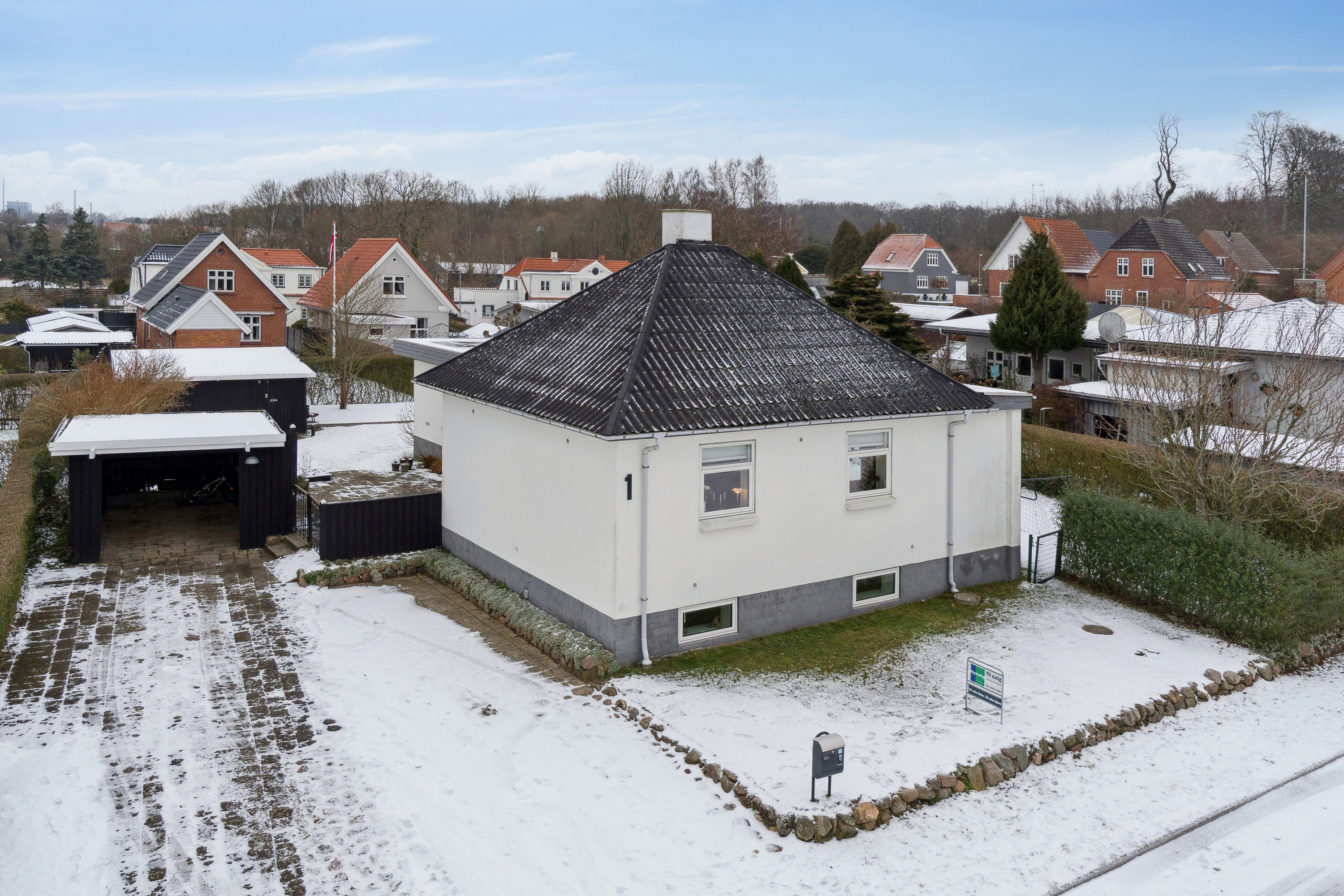 Fremhævet luftfoto billede i fuldskærmstilstand. Billede af Margrethelundsvej 1, 5700 Svendborg