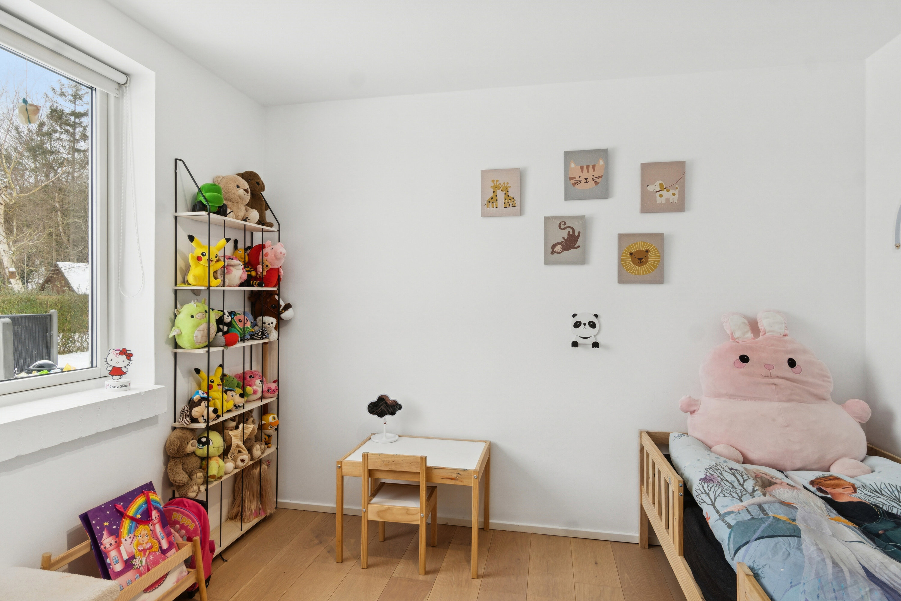Fremhævet børneværelse billede i fuldskærmstilstand. Billede af Rævebakken 17, 4400 Kalundborg