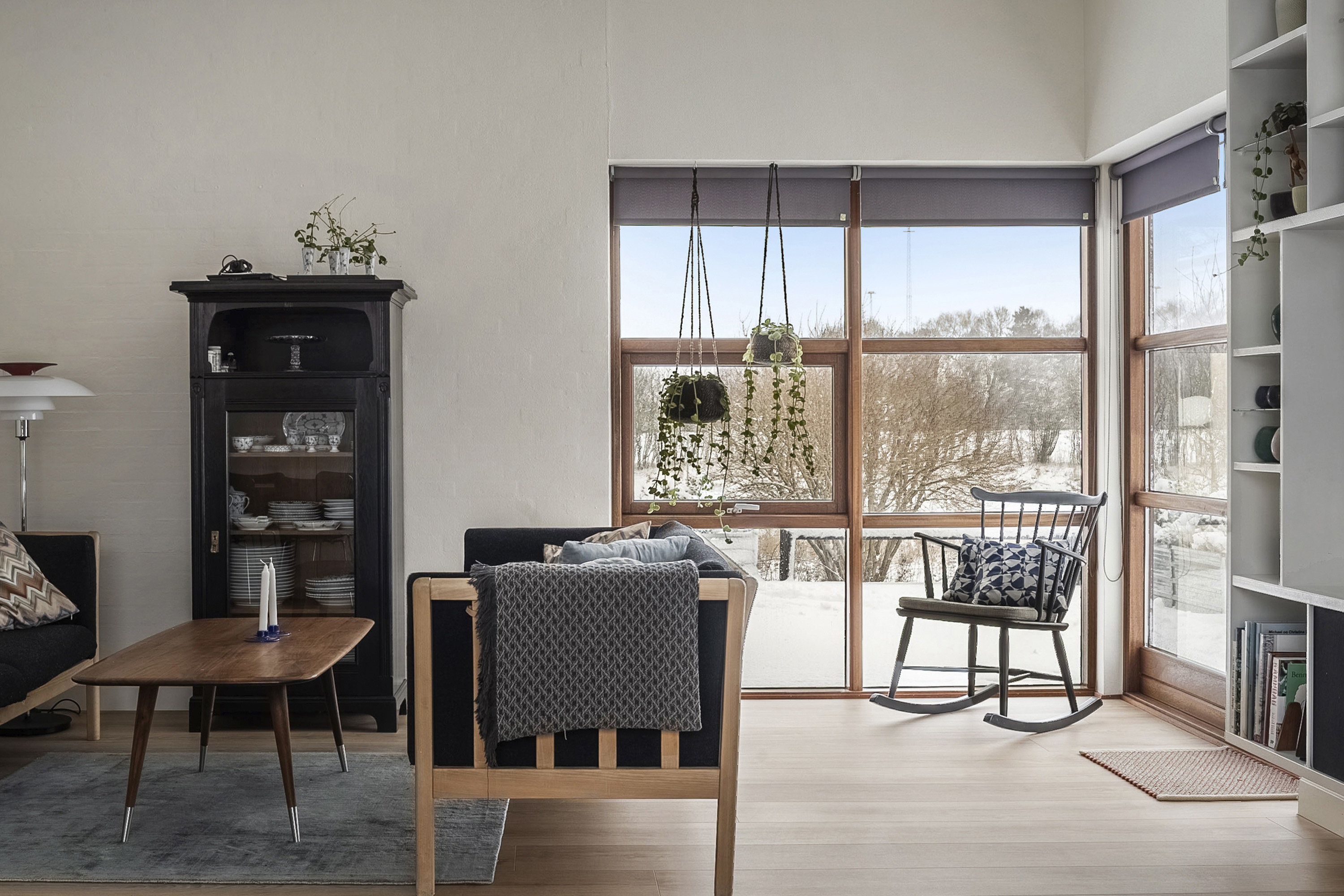 Fremhævet stue billede i fuldskærmstilstand. Billede af Tværvej 4, 8783 Hornsyld