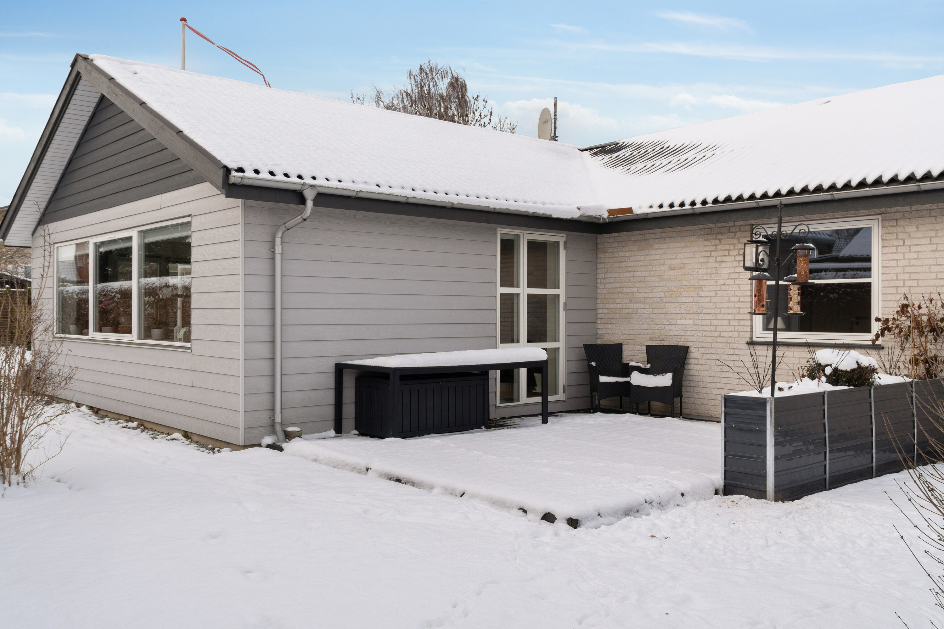 Fremhævet set fra haven billede i fuldskærmstilstand. Billede af Rolighedsvej 7, 4070 Kirke Hyllinge