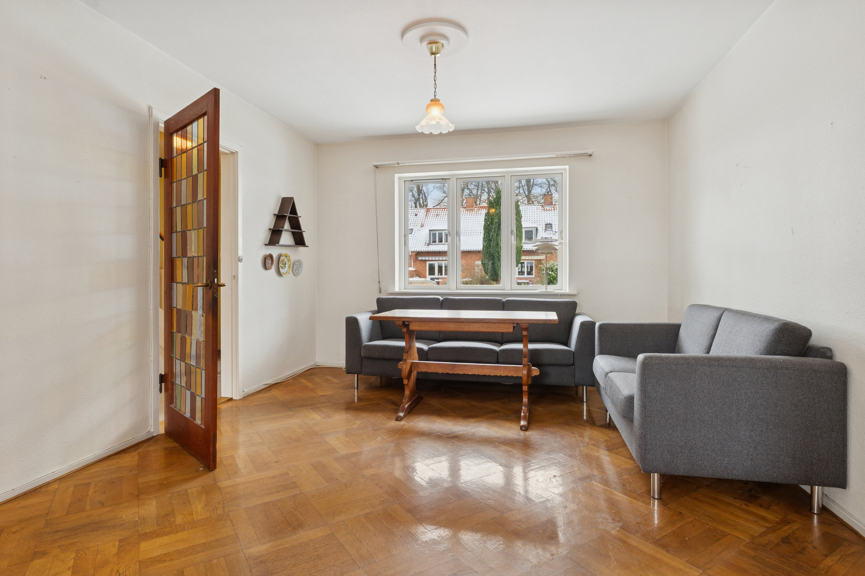 Fremhævet stue billede i fuldskærmstilstand. Billede af Lyngtoften 20, 2800 Kongens Lyngby