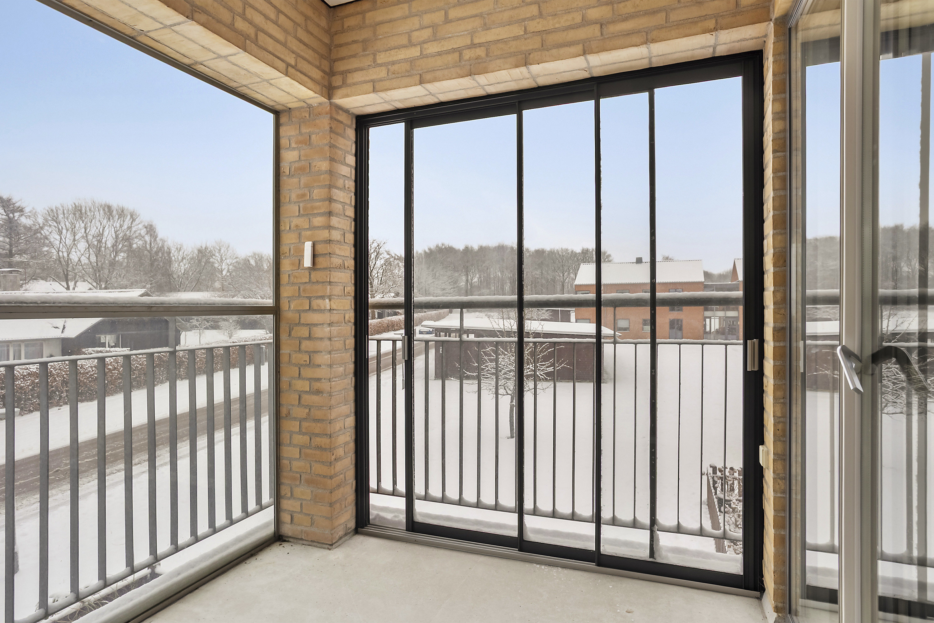 Fremhævet altan billede i fuldskærmstilstand. Billede af Ludvig Schrøders Vej 2E, 1., 6600 Vejen