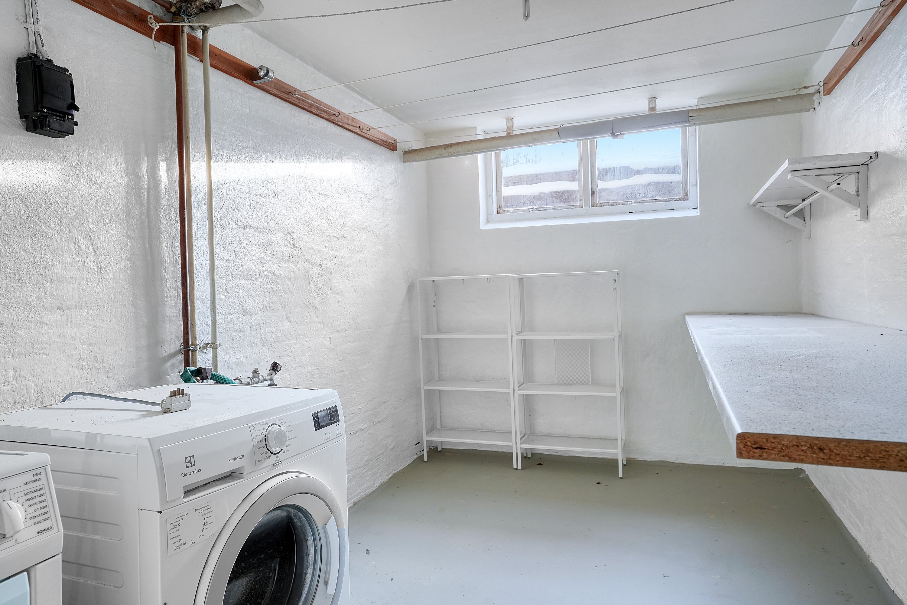 Fremhævet kælder billede i fuldskærmstilstand. Billede af Kirkevej 7, Blistrup, 3230 Græsted