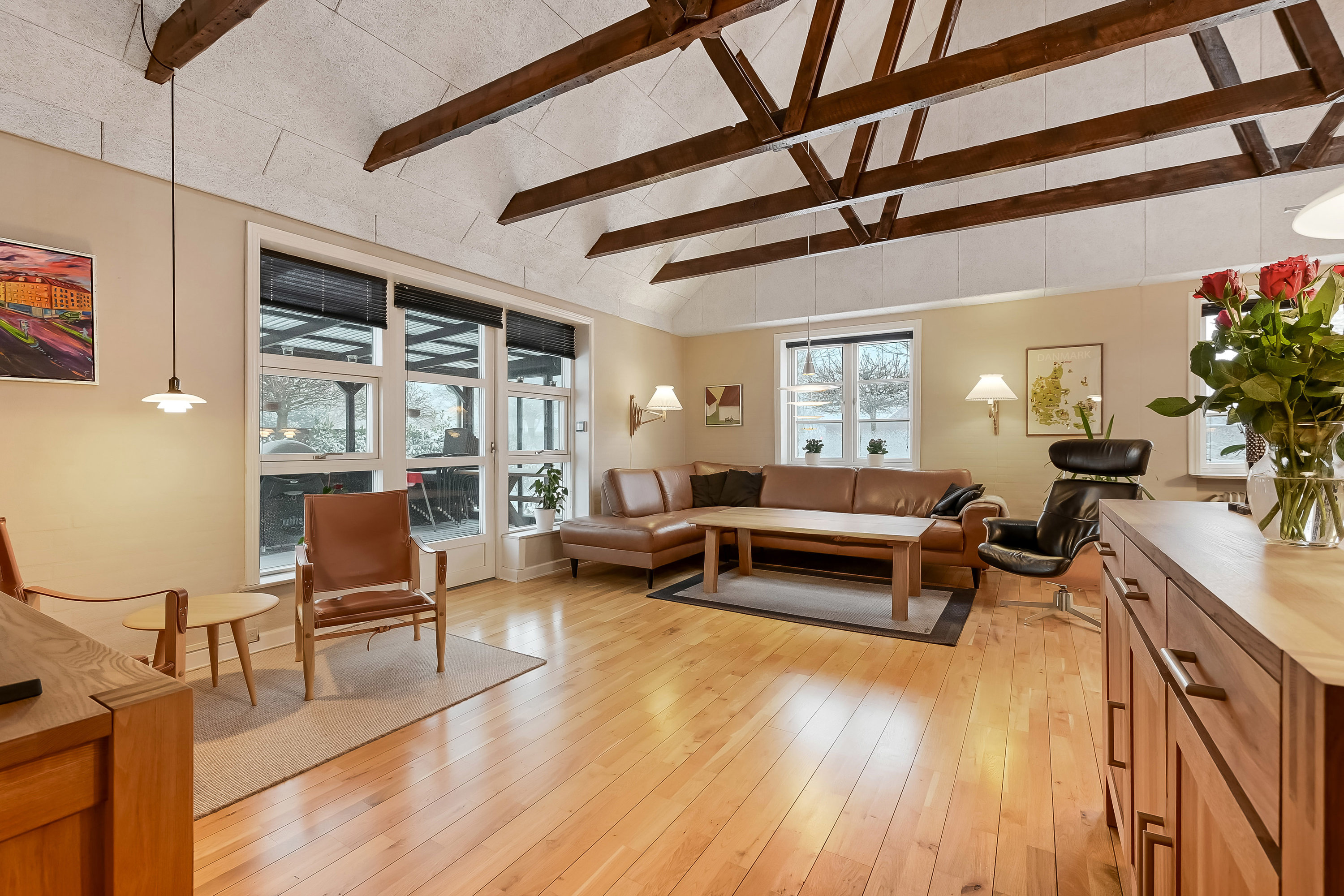 Fremhævet stue billede i fuldskærmstilstand. Billede af Peder Gydes Vej 25, 6700 Esbjerg