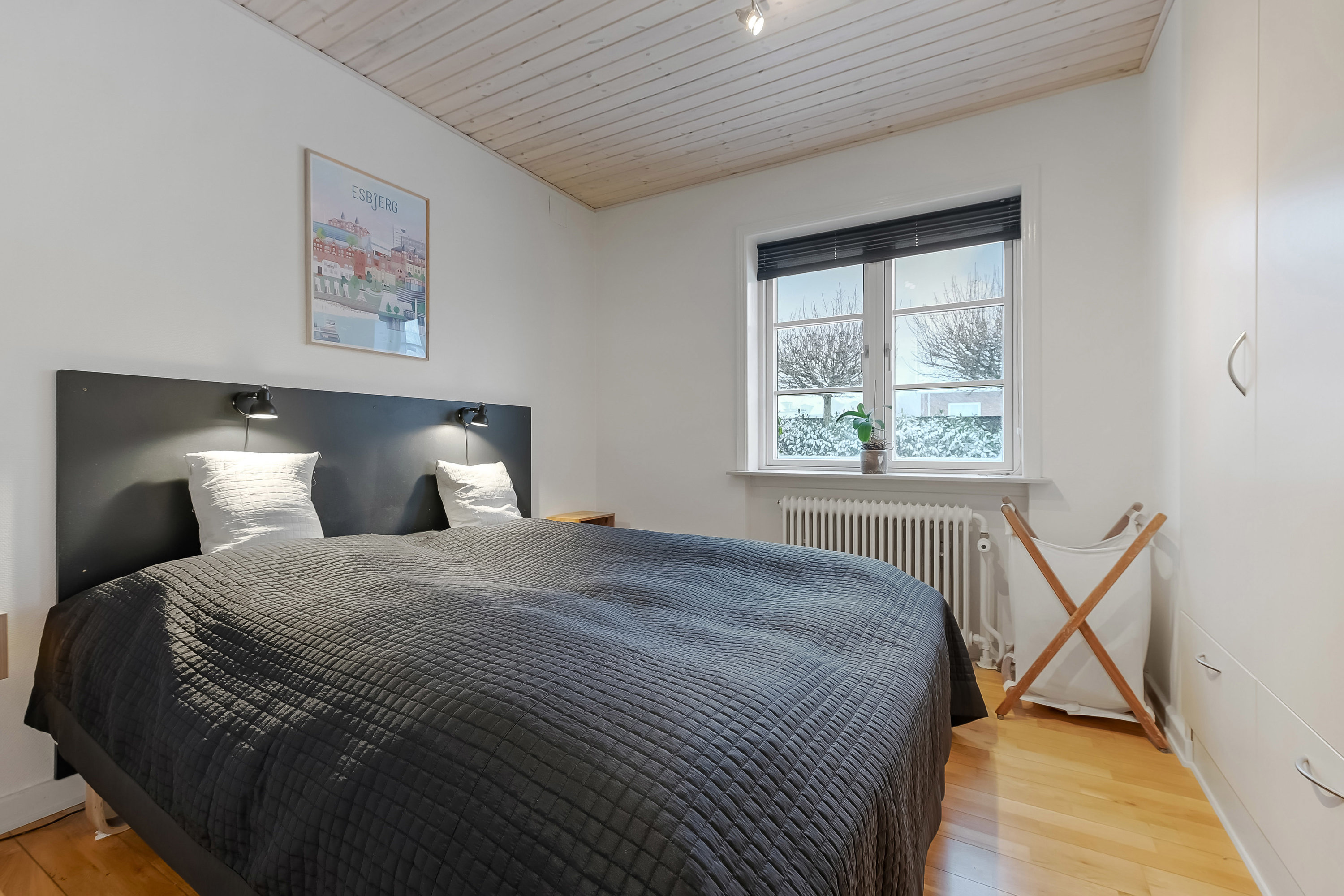 Fremhævet værelse billede i fuldskærmstilstand. Billede af Peder Gydes Vej 25, 6700 Esbjerg