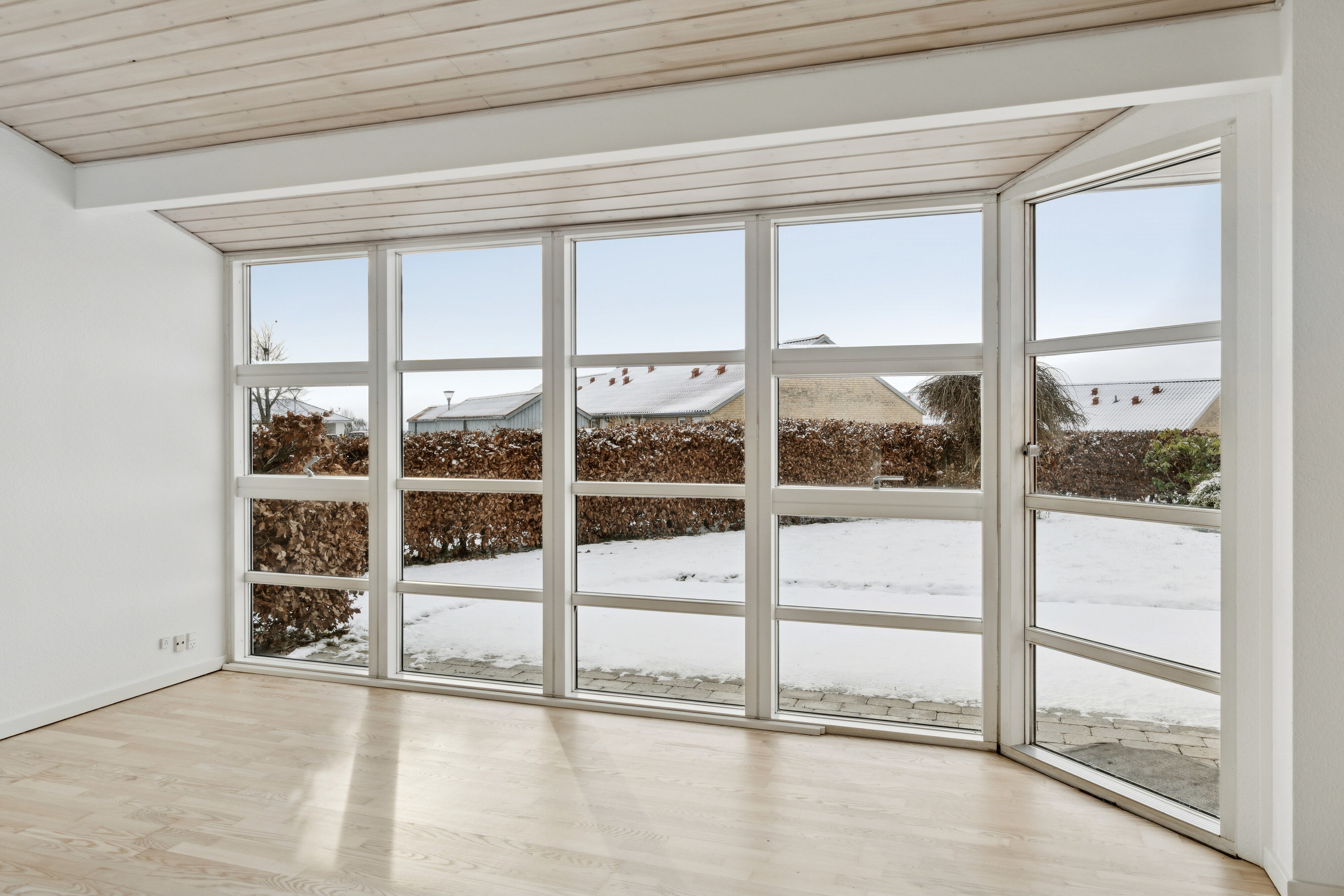 Fremhævet stue billede i fuldskærmstilstand. Billede af Blomstervænget 86, 4550 Asnæs