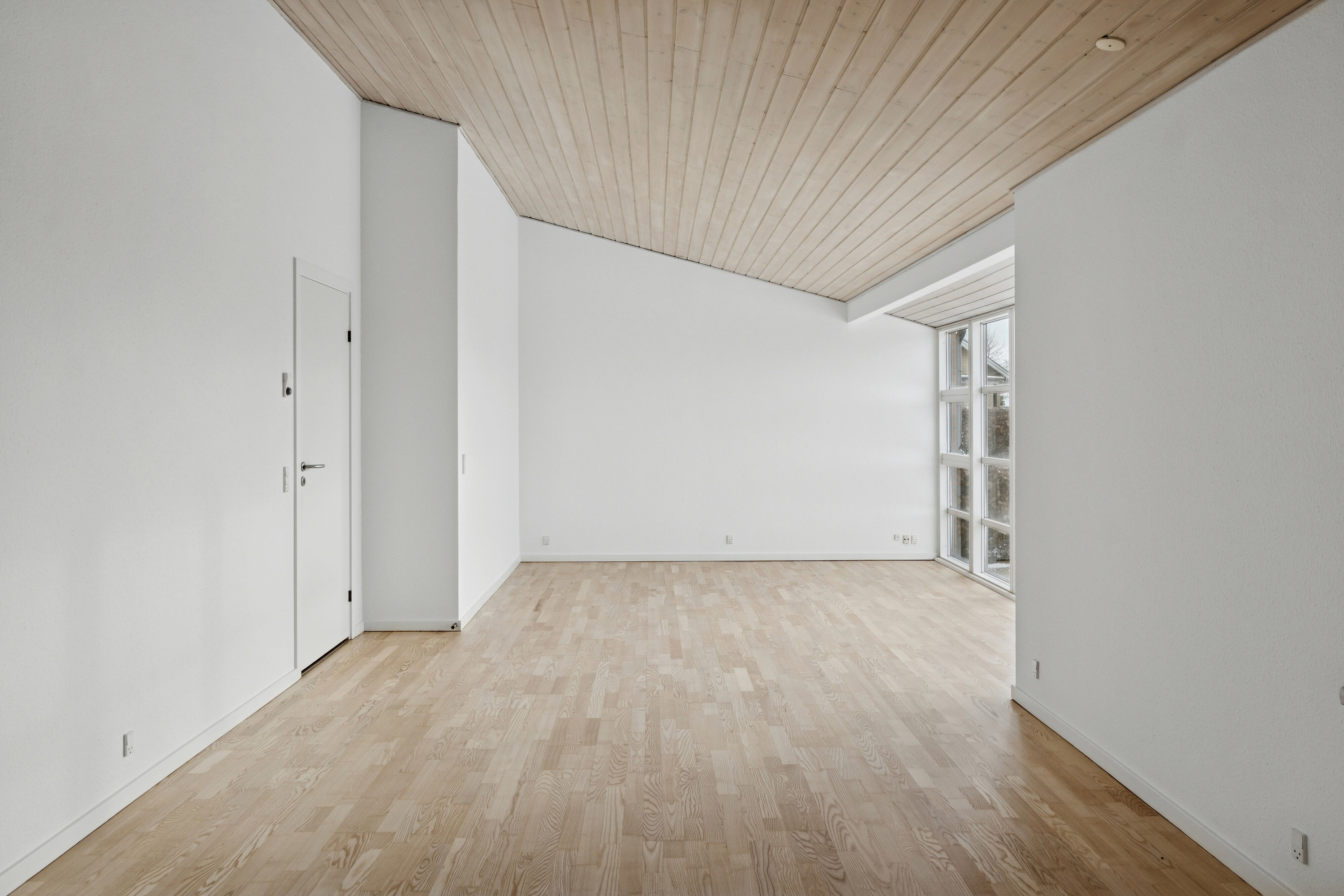 Fremhævet spisestue billede i fuldskærmstilstand. Billede af Blomstervænget 86, 4550 Asnæs