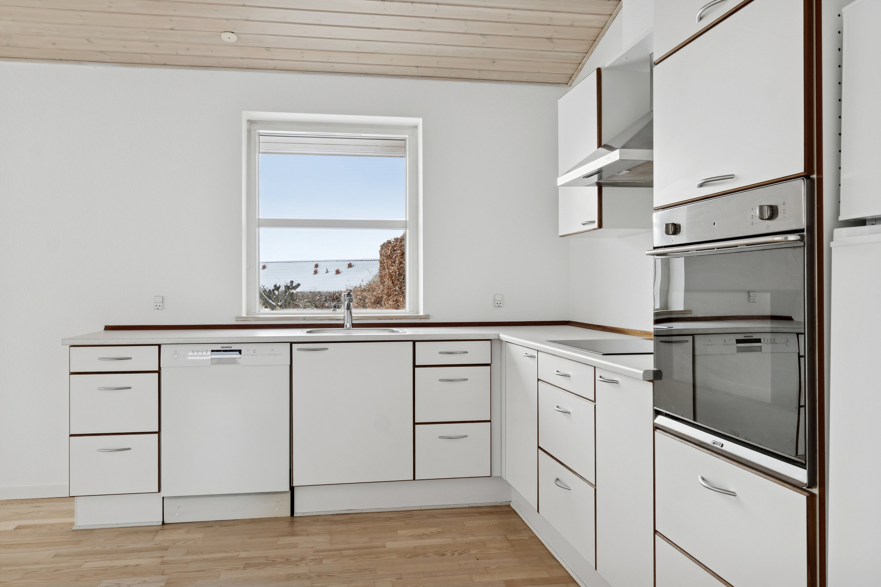 Fremhævet køkken billede i fuldskærmstilstand. Billede af Blomstervænget 86, 4550 Asnæs