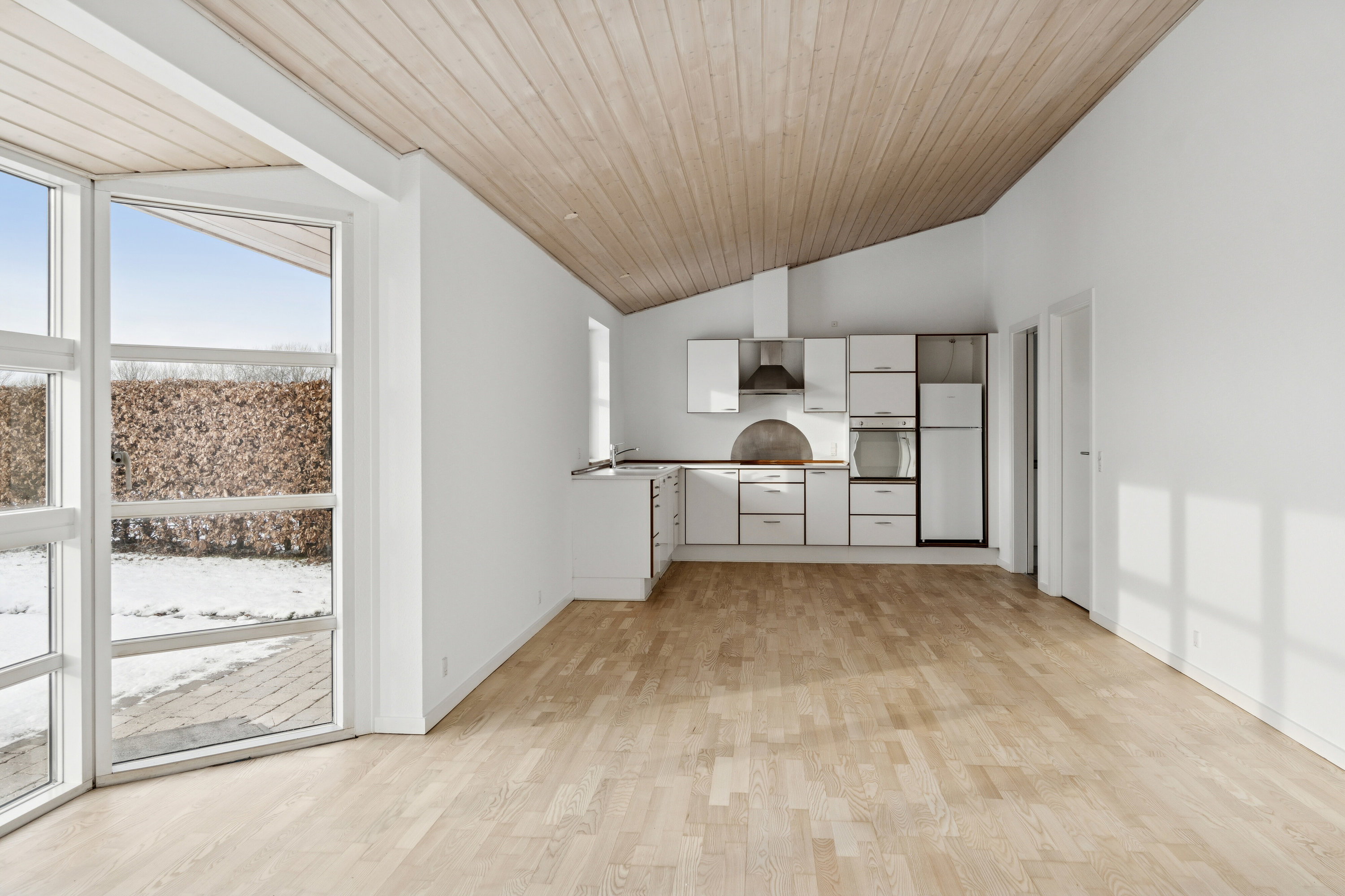 Fremhævet stue billede i fuldskærmstilstand. Billede af Blomstervænget 86, 4550 Asnæs