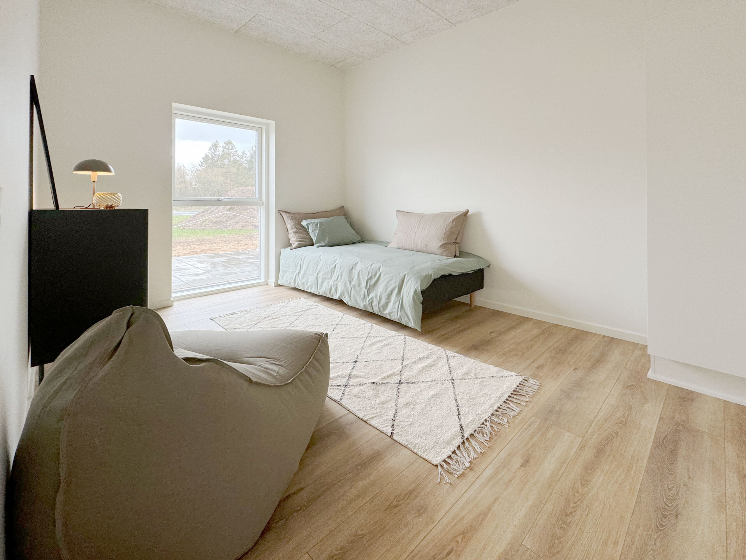 Fremhævet  billede i fuldskærmstilstand. Billede af Æblerosen 37 37, 7190 Billund